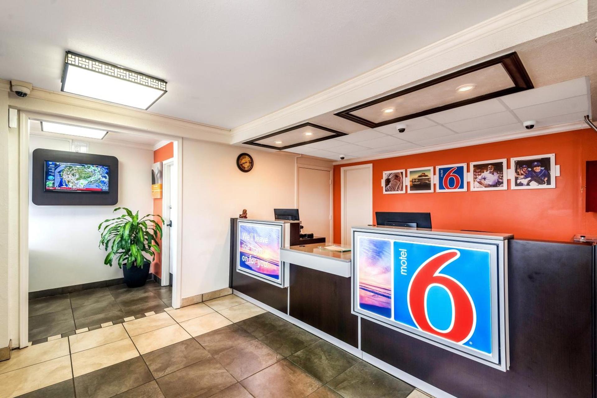 Motel 6-Anniston, AL photo 13