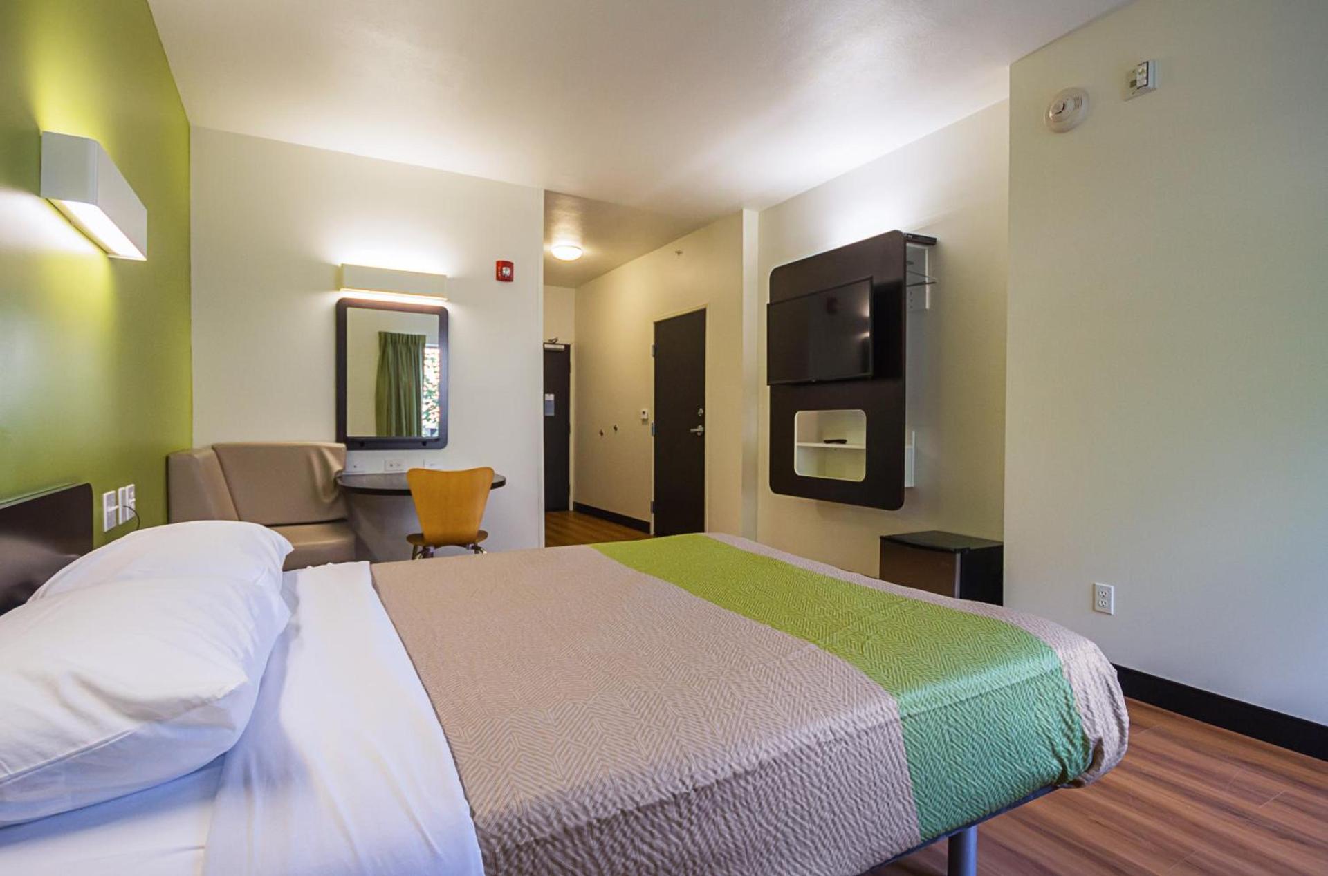 Days Inn by Wyndham South Bend/Notre Dame photo 16