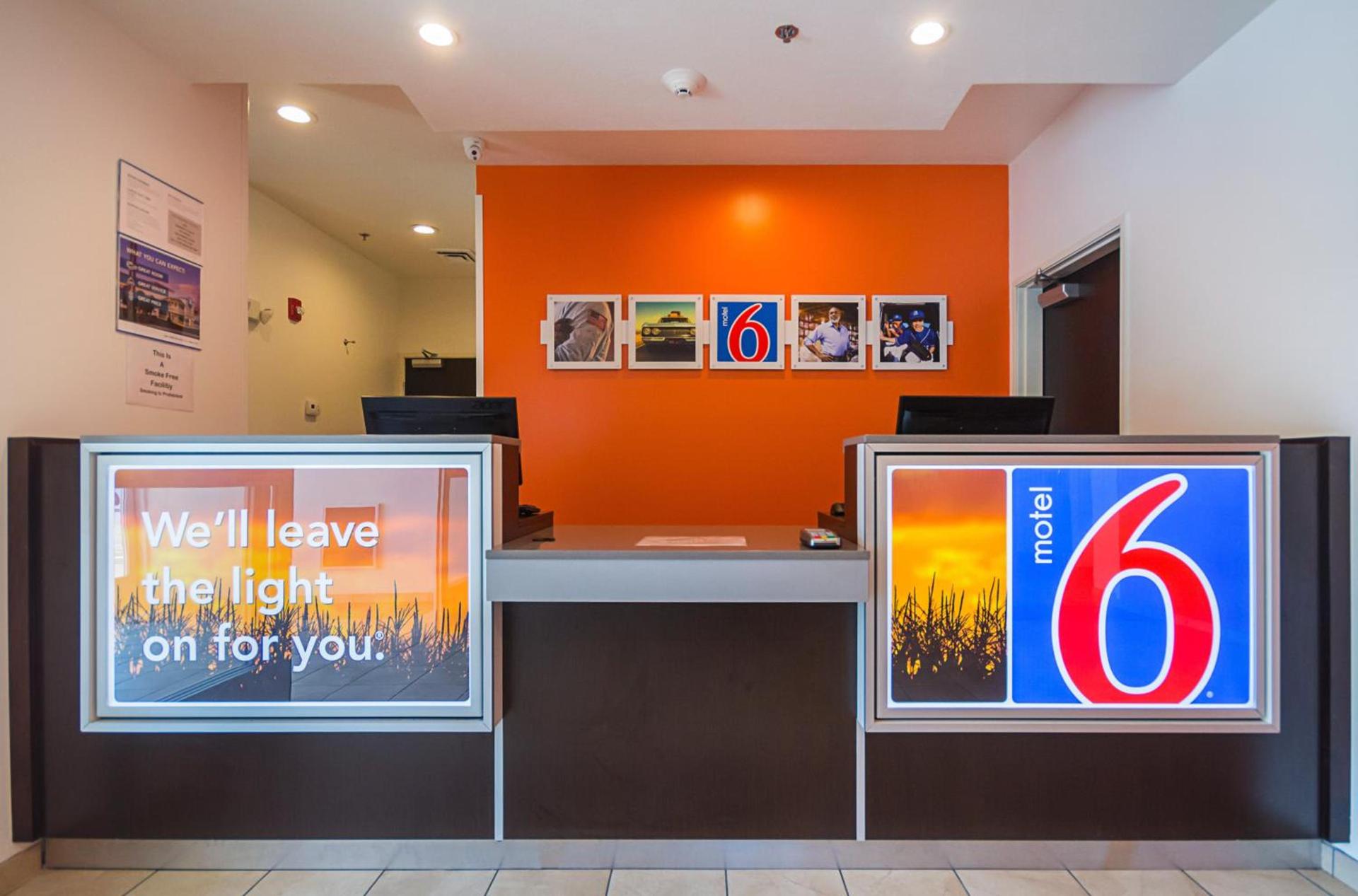Days Inn by Wyndham South Bend/Notre Dame photo 5