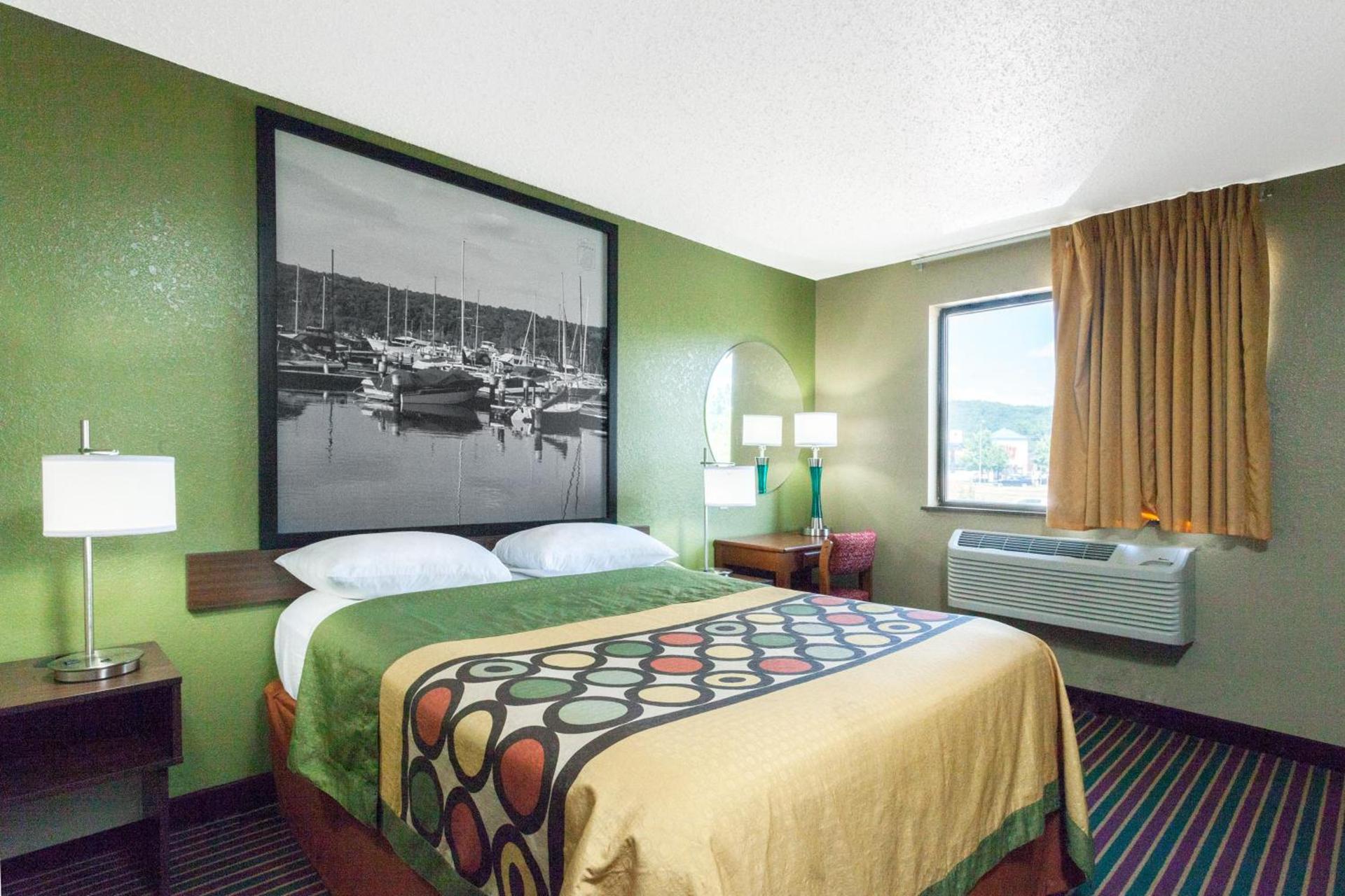 Super 8 by Wyndham Bath Hammondsport Area photo 18