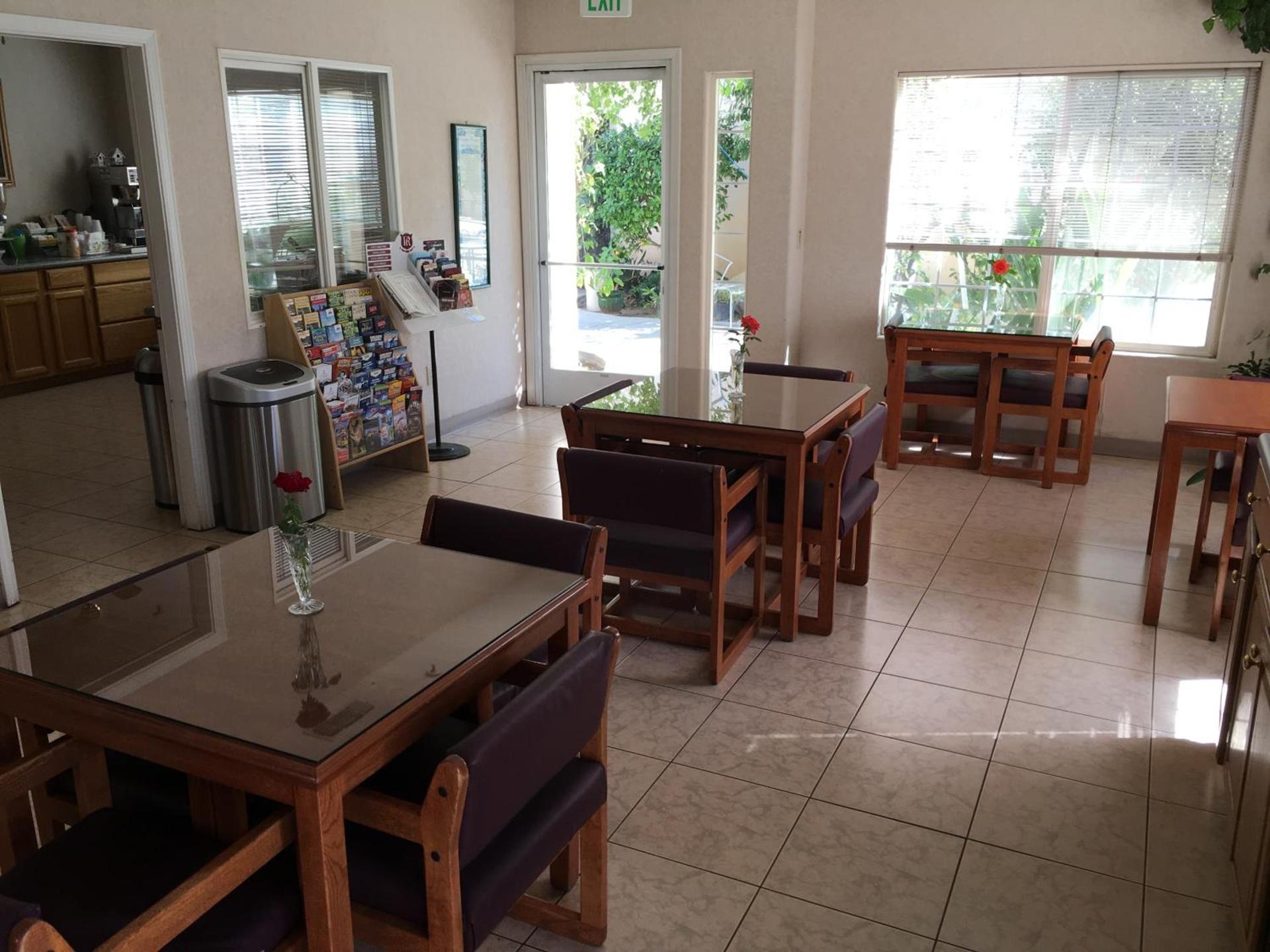 Garden Inn and Suites Fresno photo 16