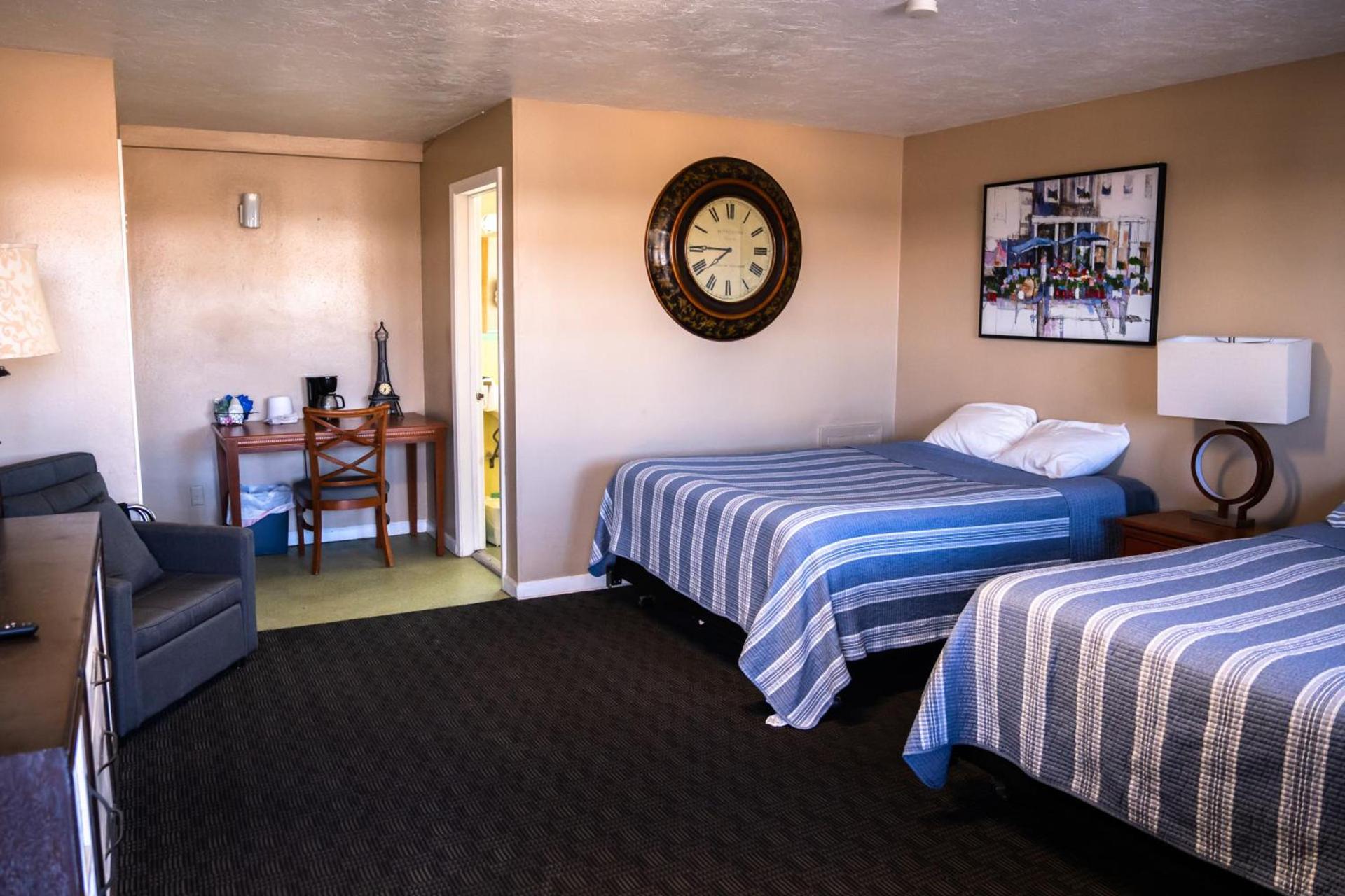 Yellowstone Motel photo 4