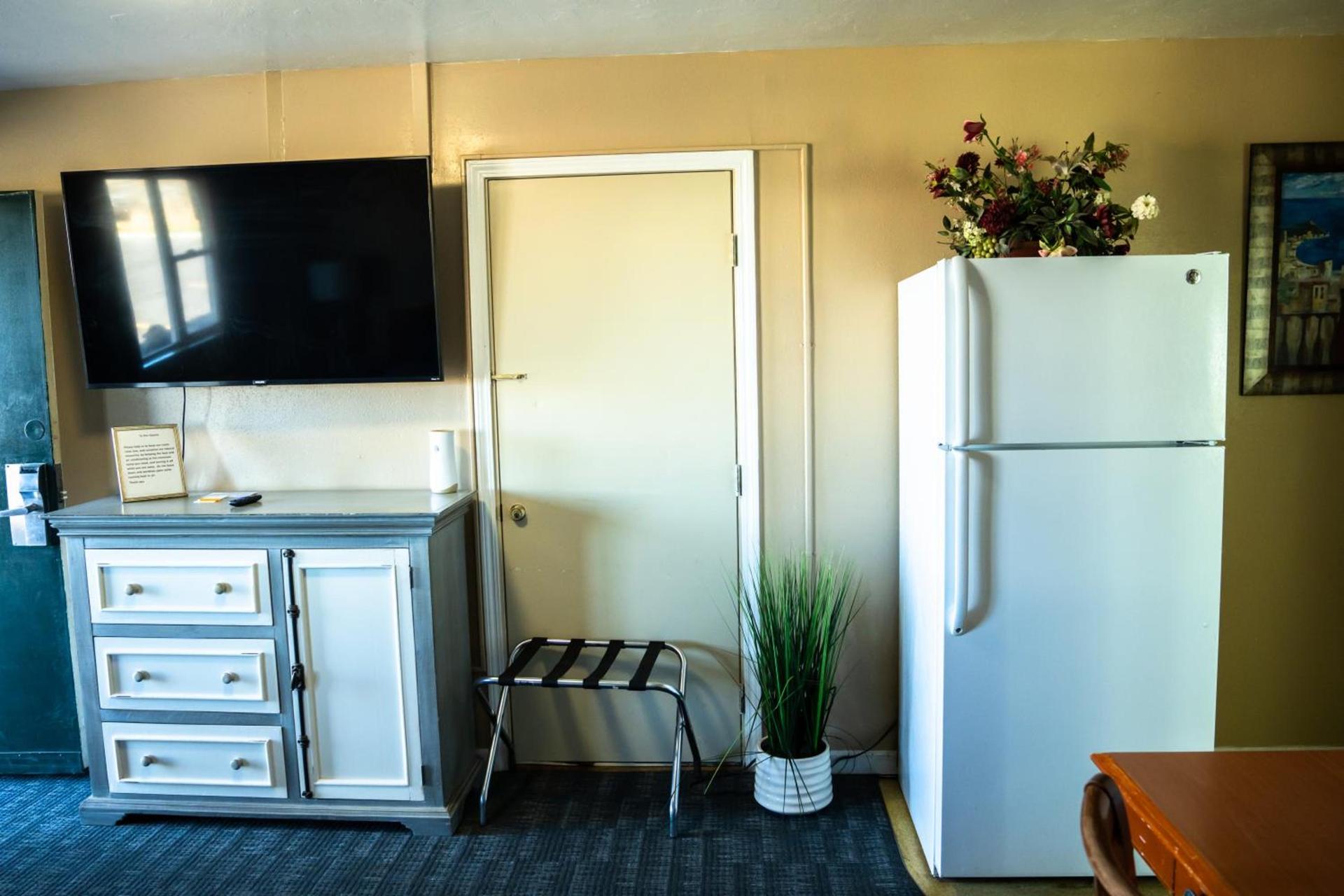 Yellowstone Motel photo 6