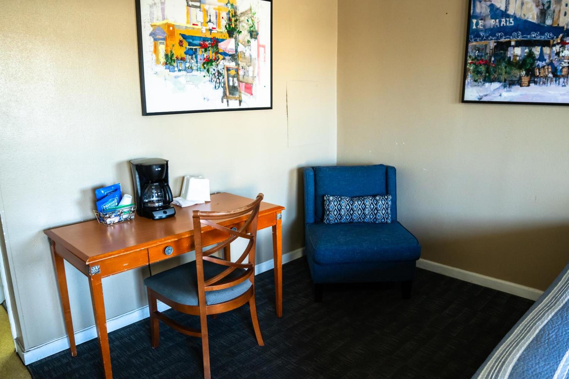 Yellowstone Motel photo 7