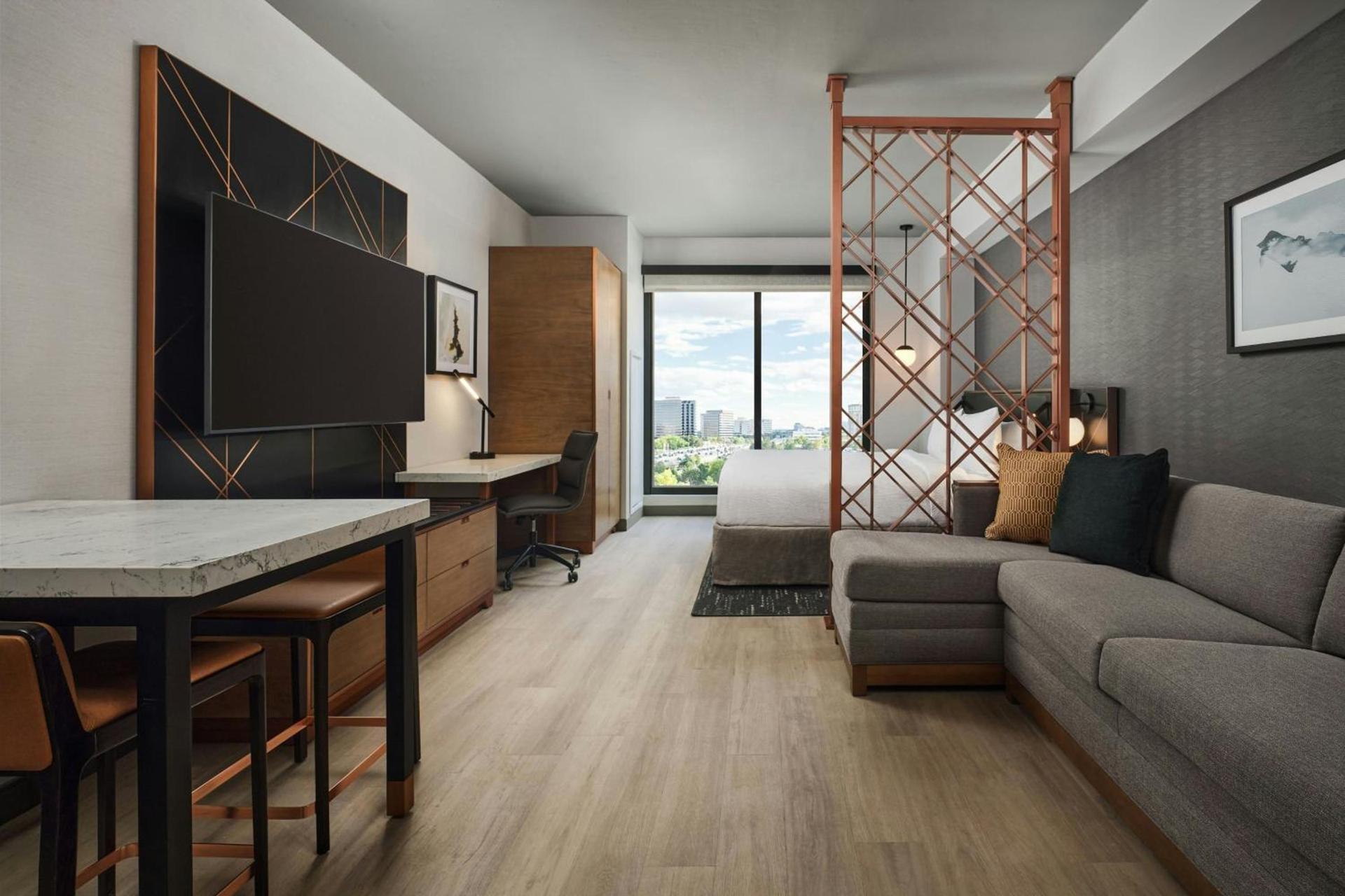 Apiary Hotel Belleview Station Denver photo 1