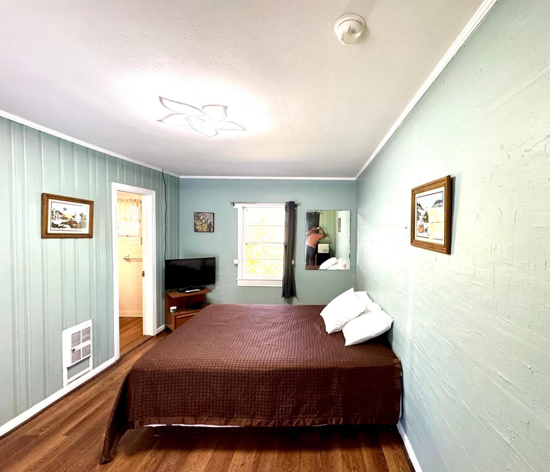 Parkview Lodge & Cabins photo 6