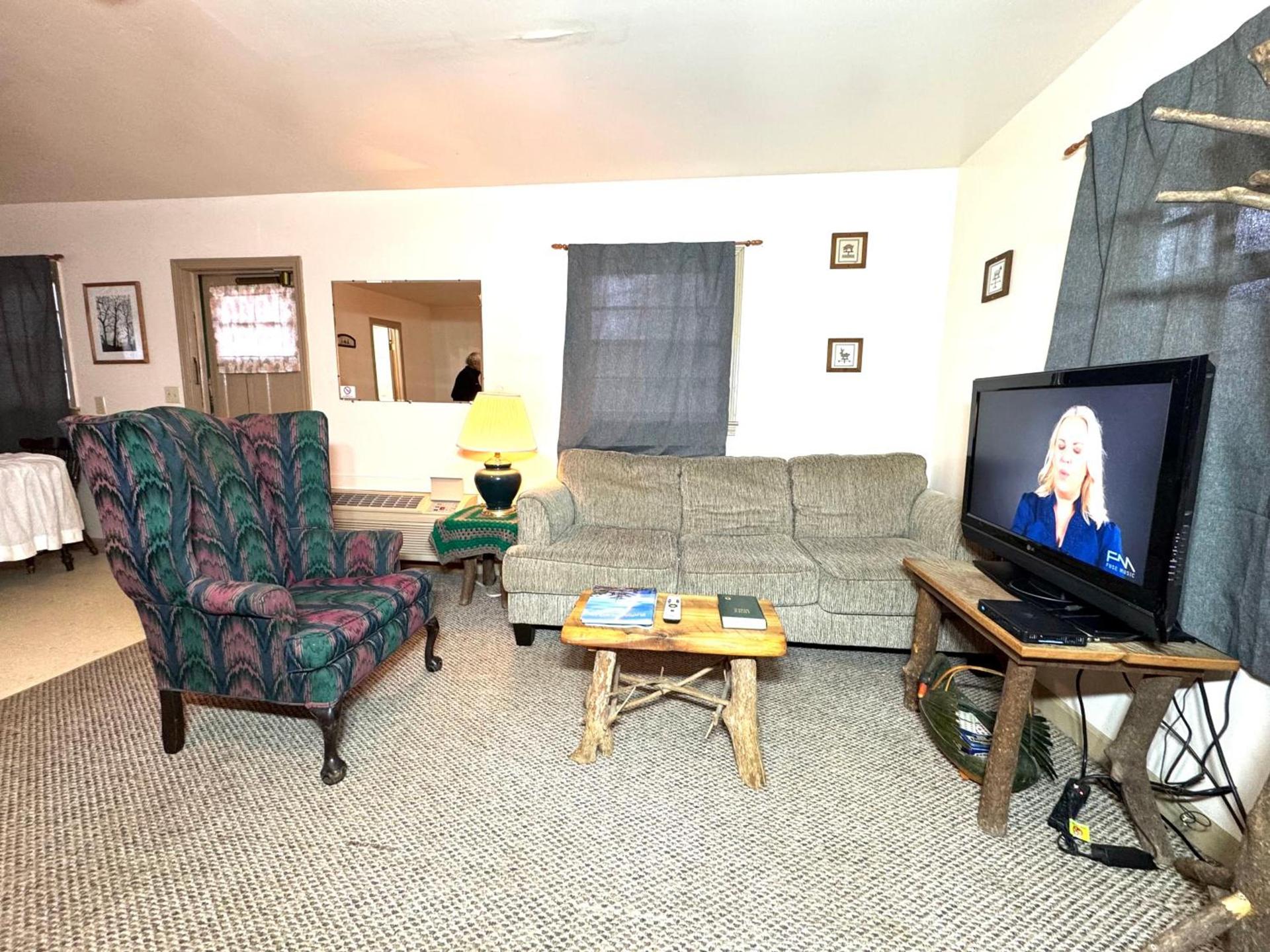 Parkview Lodge & Cabins photo 10
