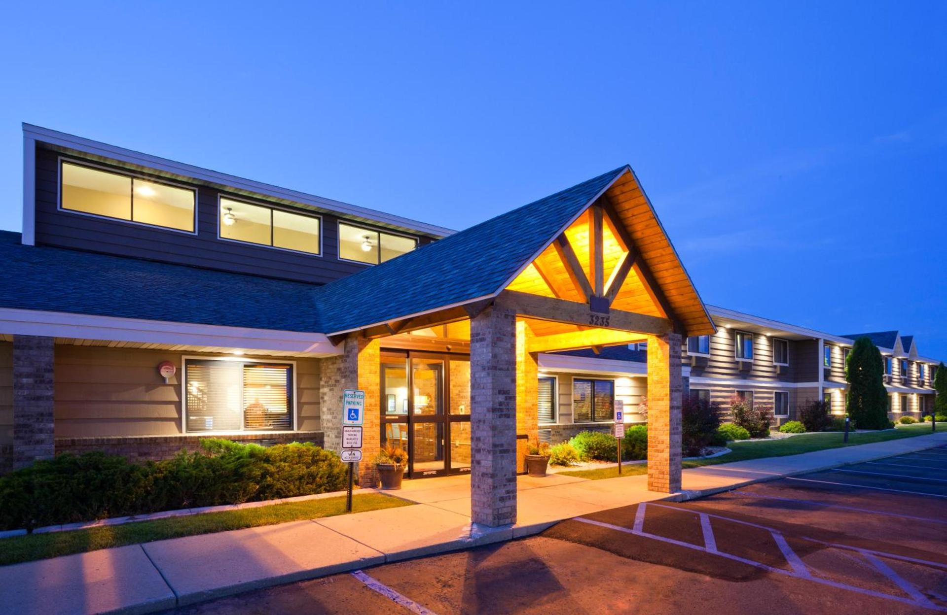 AmericInn by Wyndham Bismarck photo 48