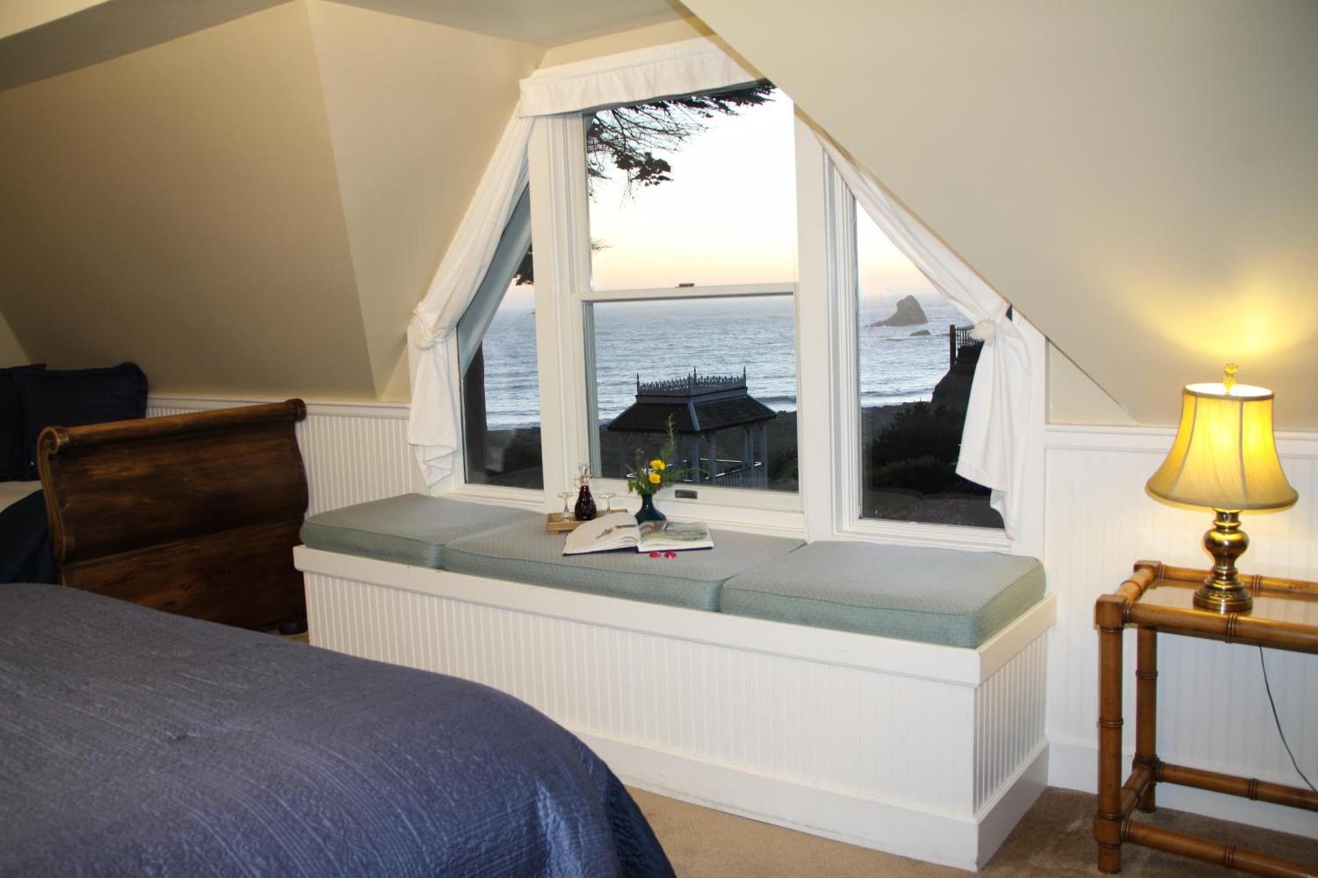 Elk Cove Inn & Spa photo 47