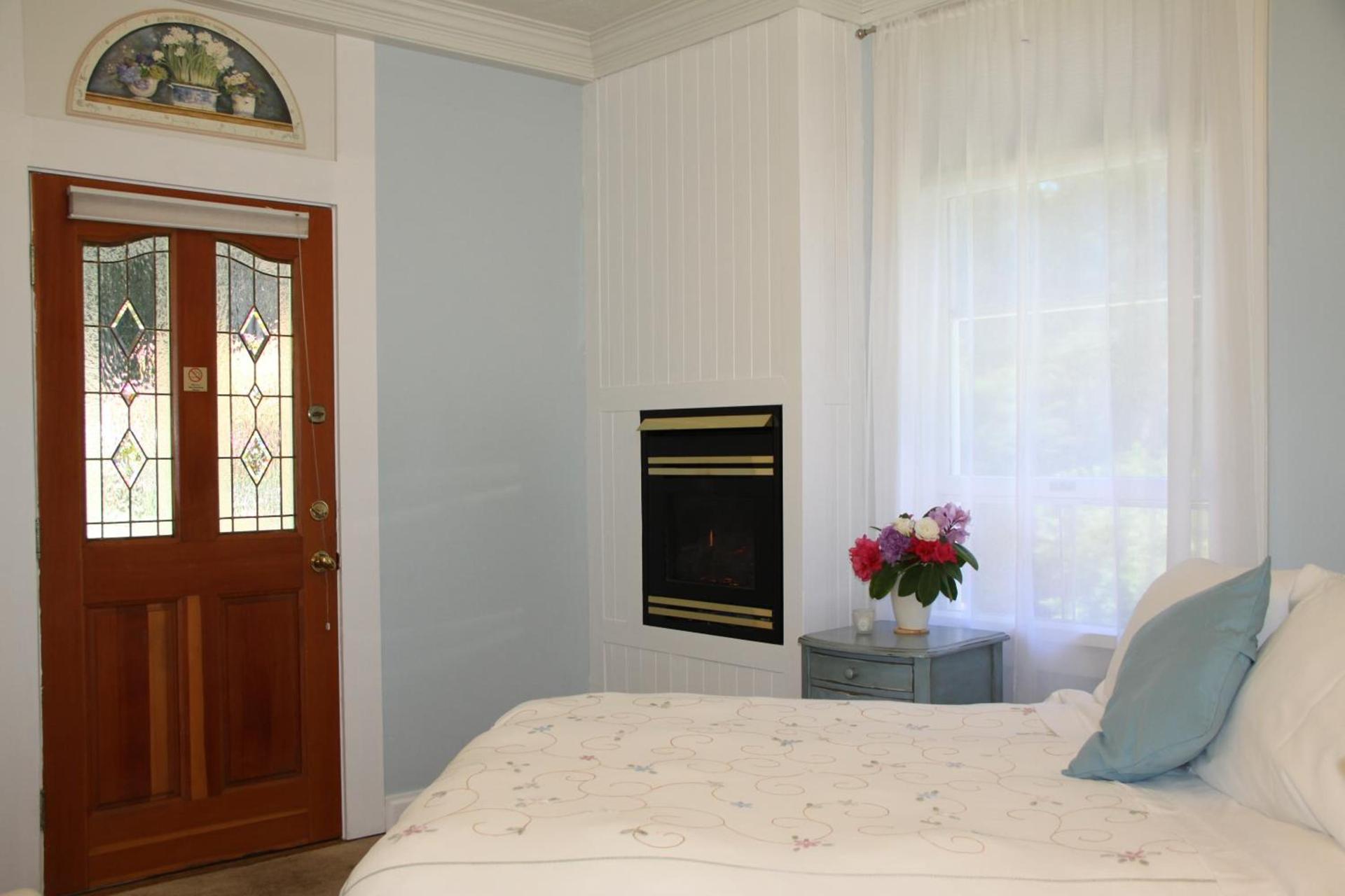 Elk Cove Inn & Spa photo 54