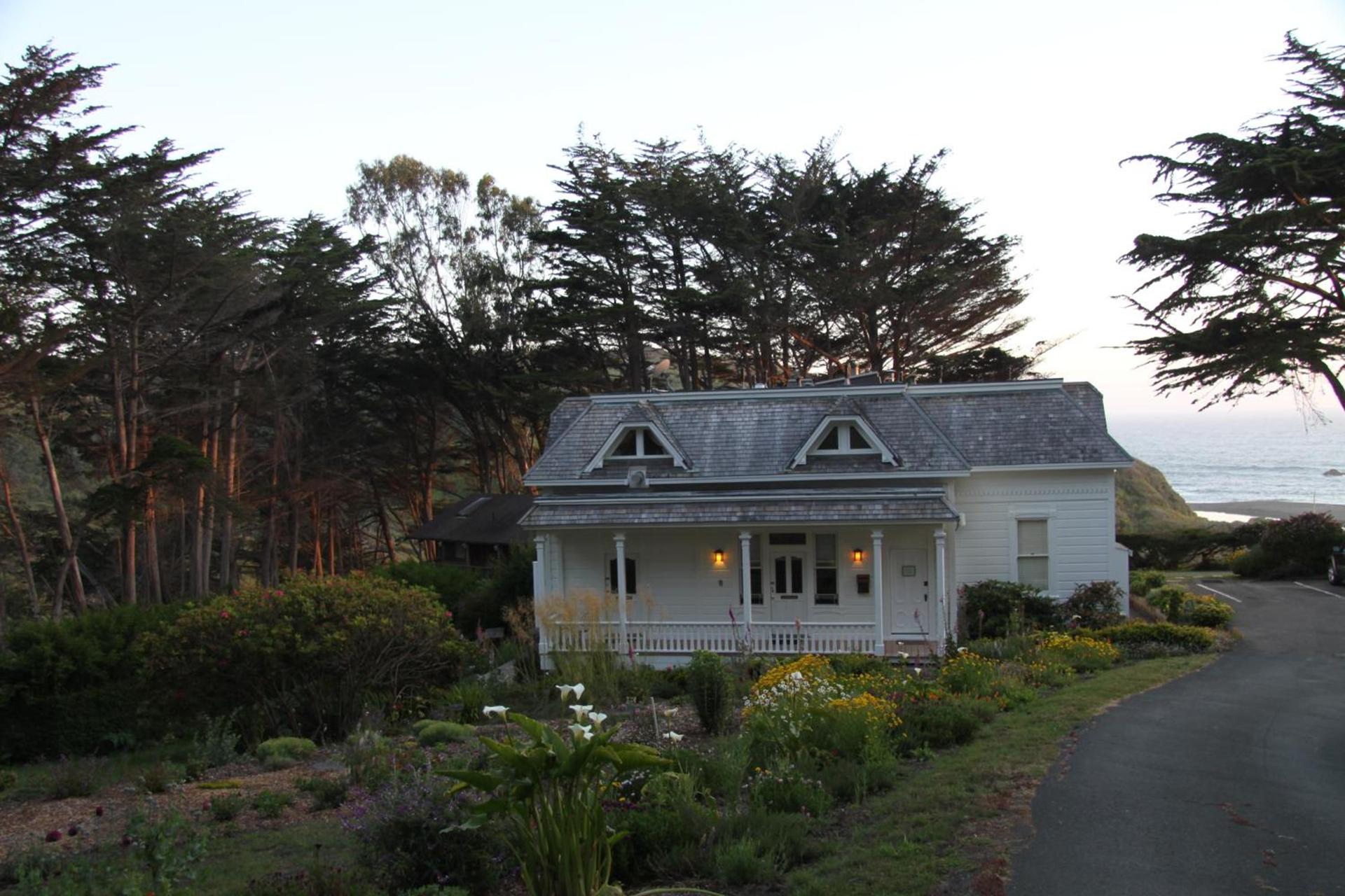 Elk Cove Inn & Spa photo 66