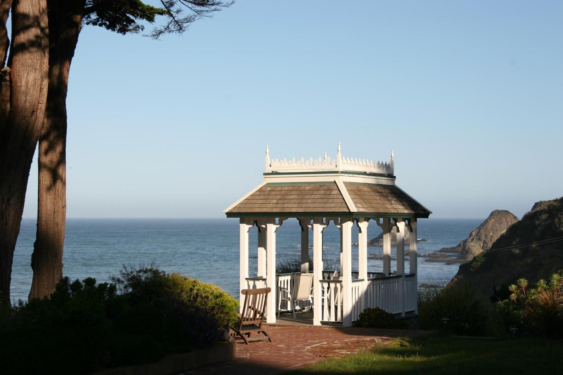 Elk Cove Inn & Spa photo 68