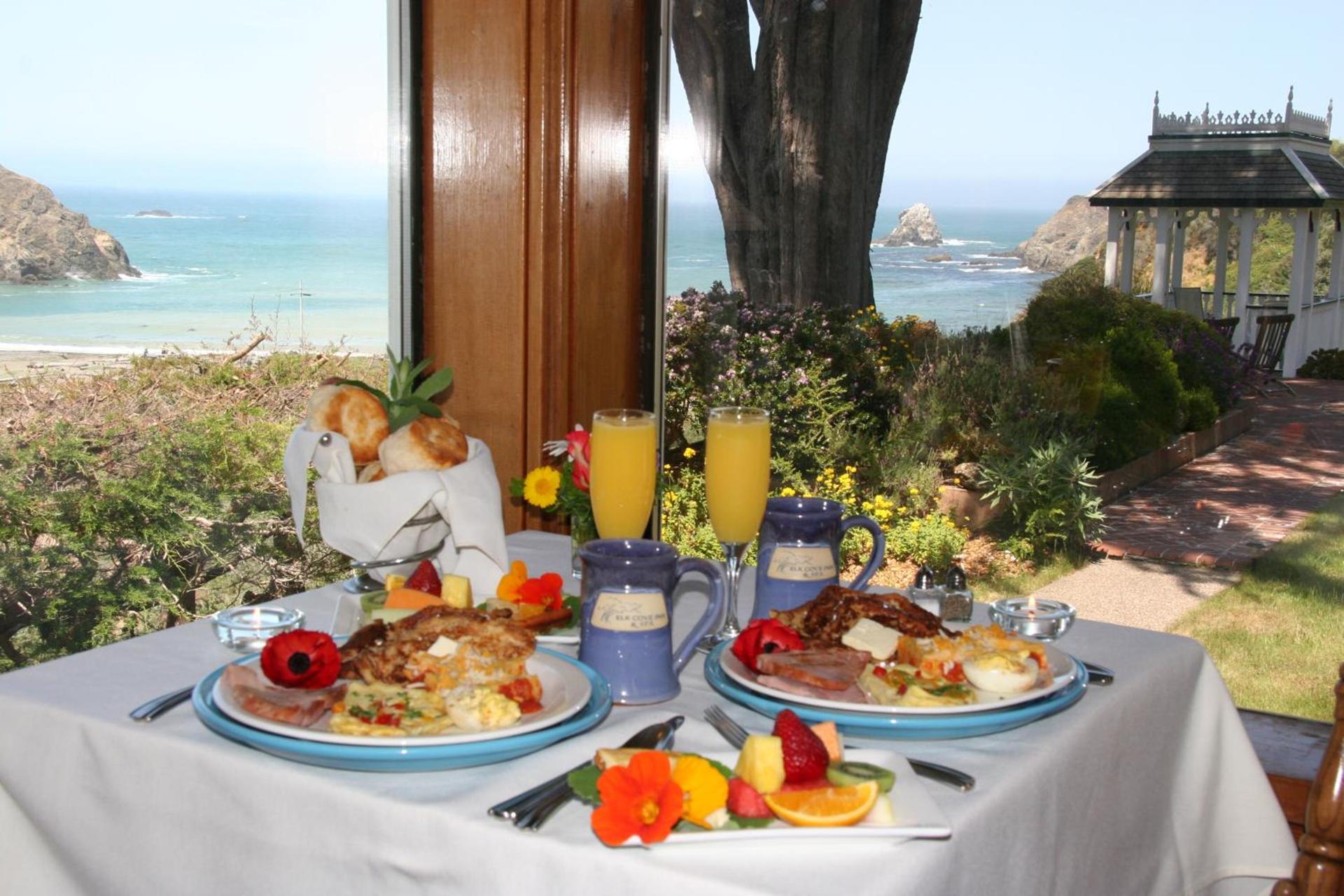Elk Cove Inn & Spa photo 73
