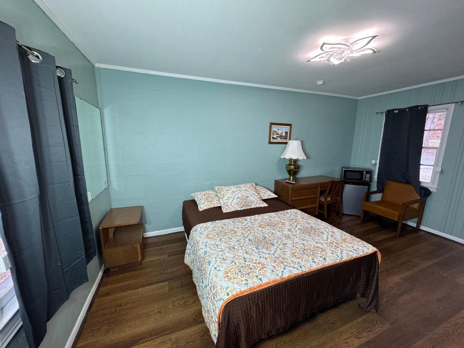 Parkview Lodge & Cabins photo 24