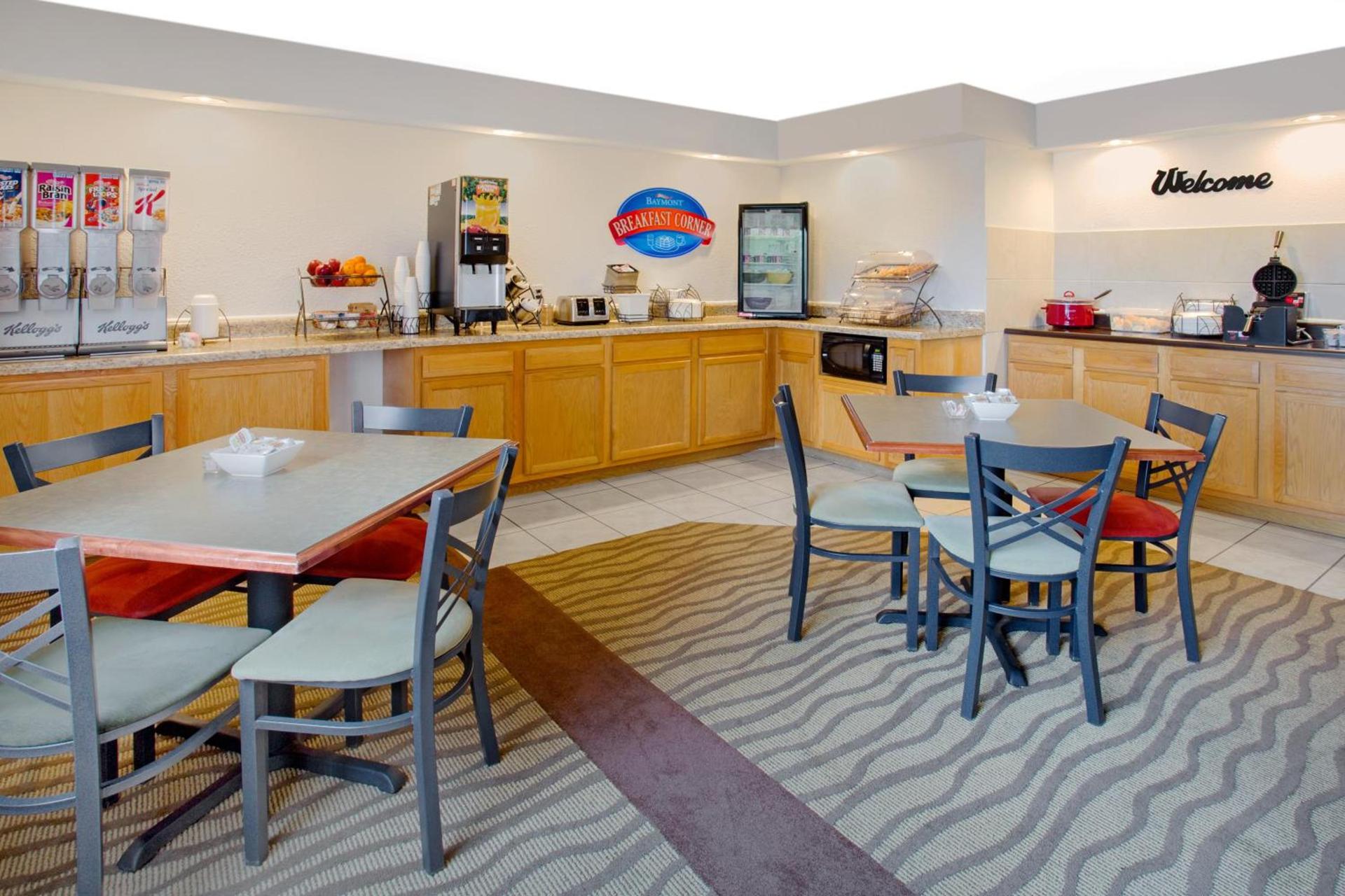 Baymont by Wyndham Freeport photo 24