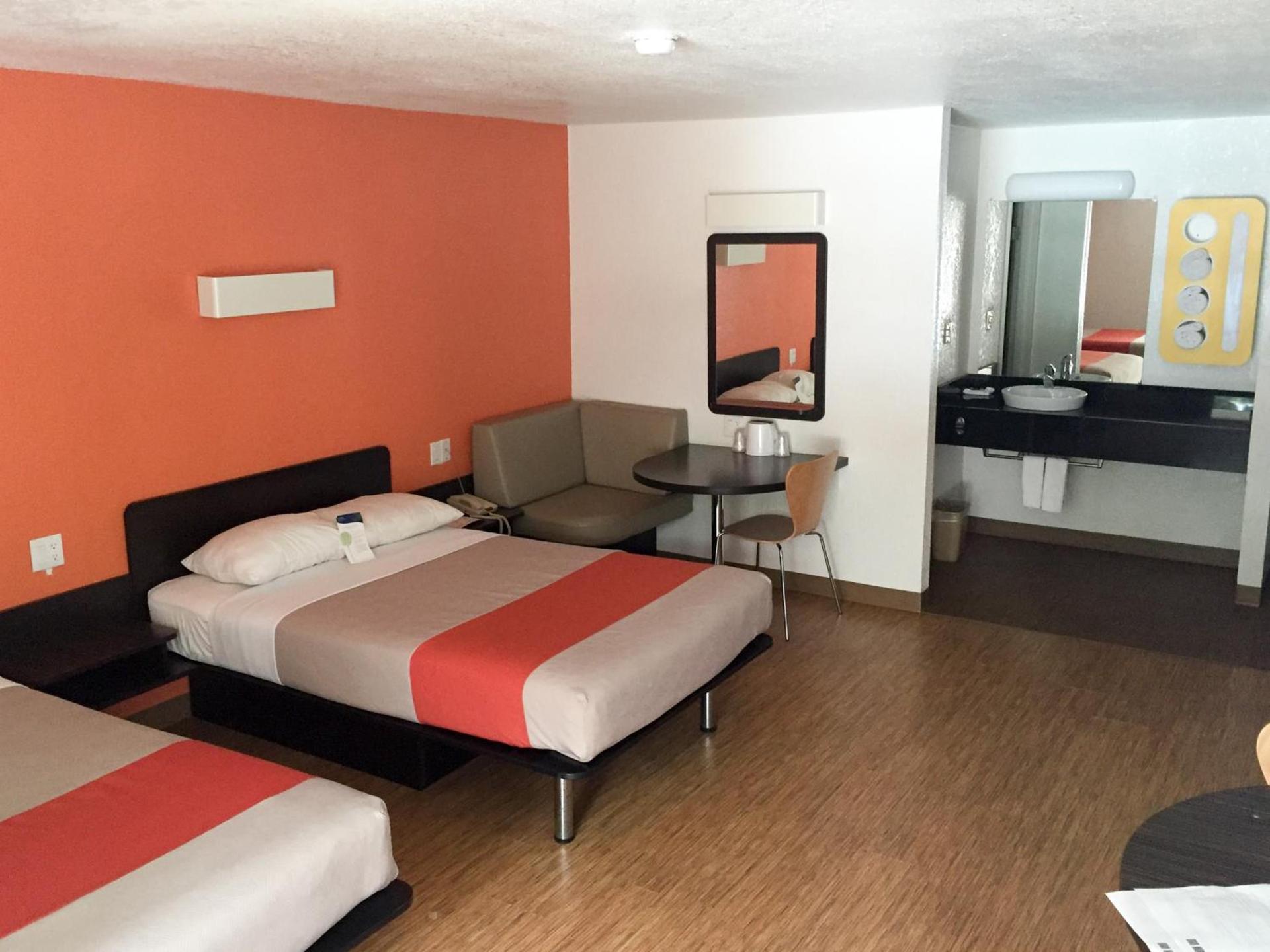 Motel 6-Uvalde, TX photo 47