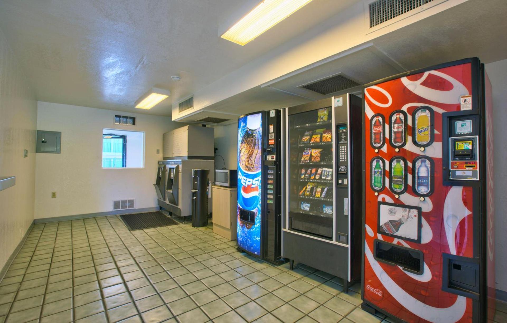 Motel 6-Valdosta, GA - University photo 35