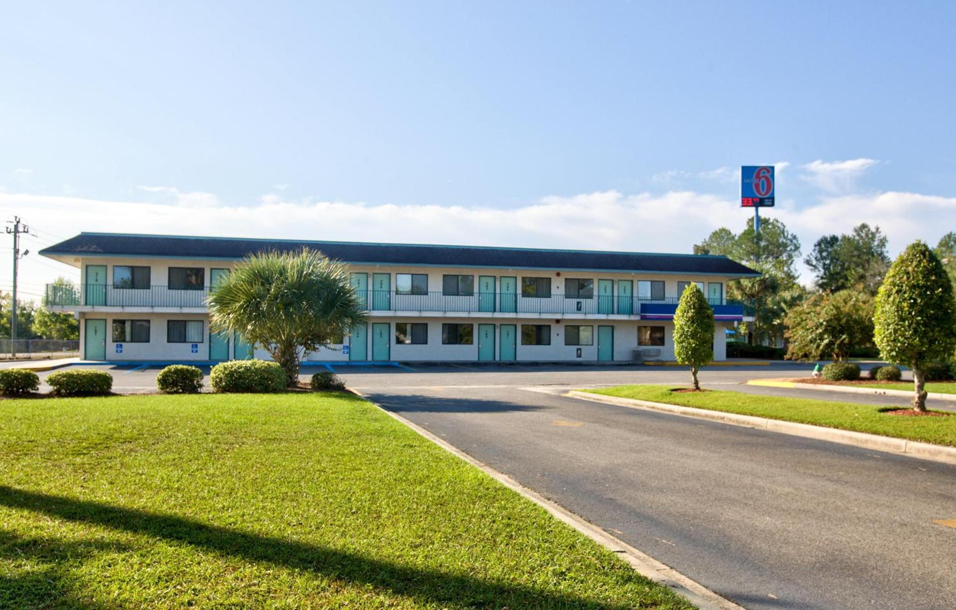 Motel 6-Valdosta, GA - University photo 22
