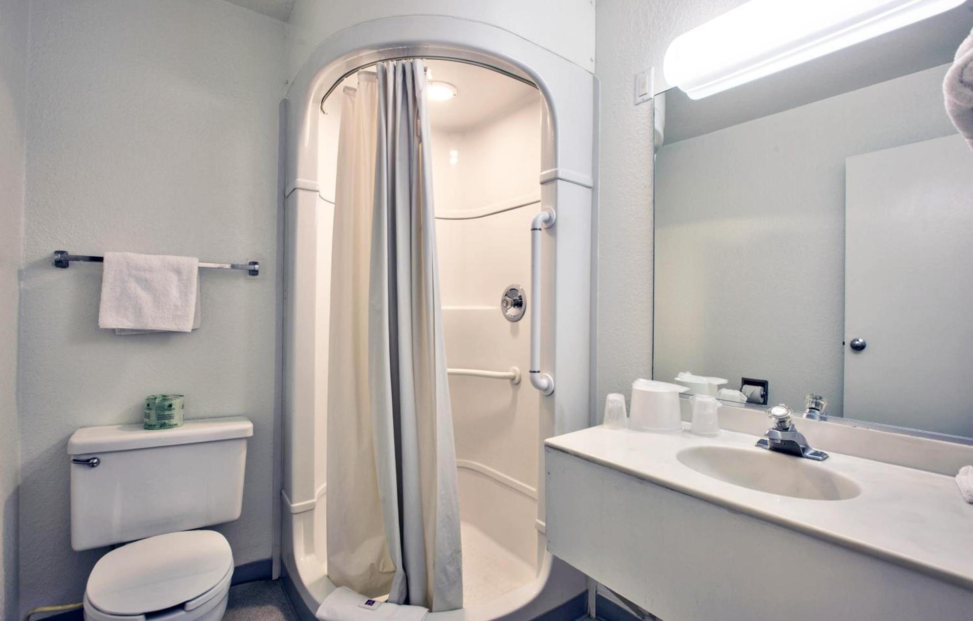 Motel 6-Valdosta, GA - University photo 26