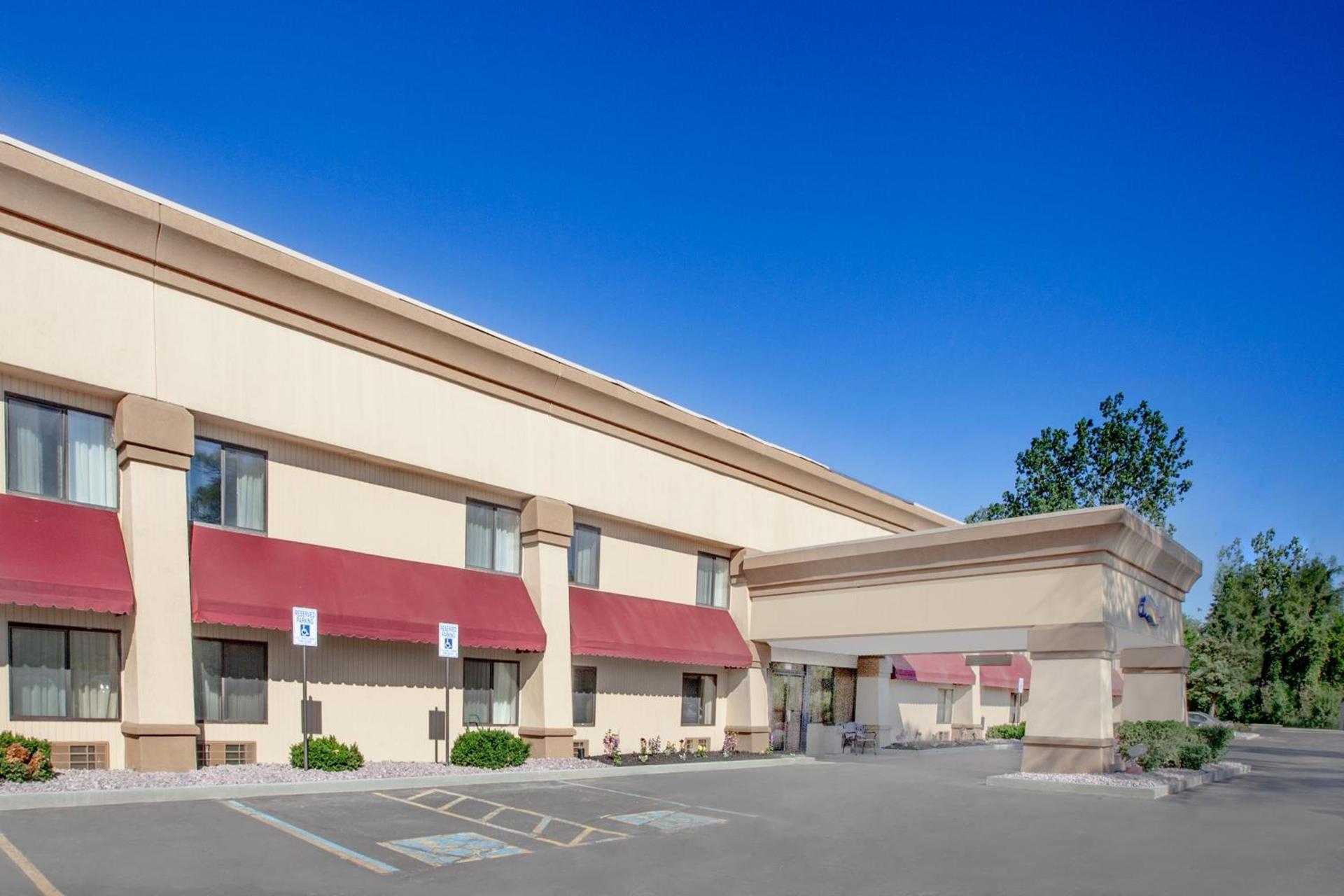 Baymont by Wyndham Jackson photo 33