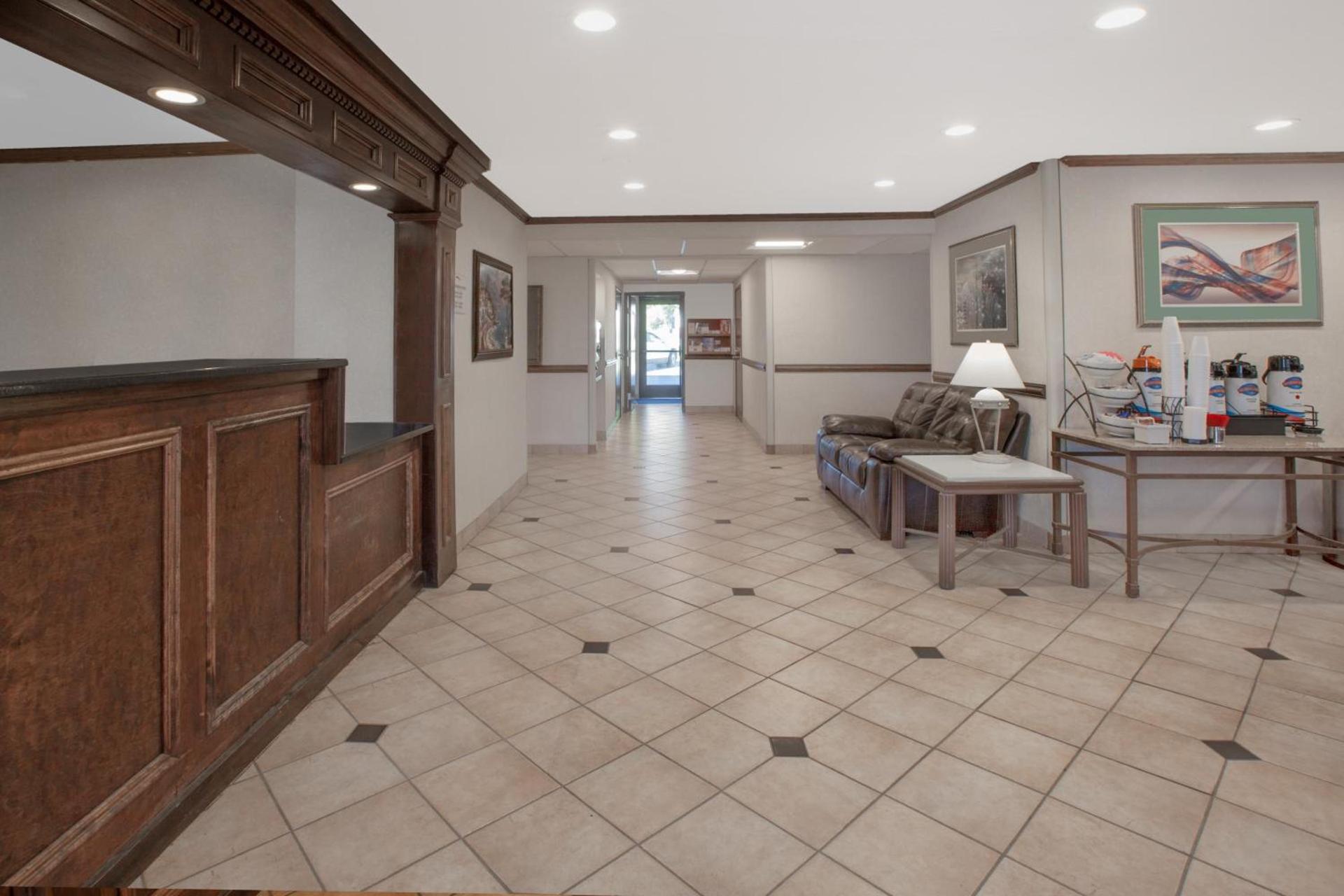 Baymont by Wyndham Jackson photo 43