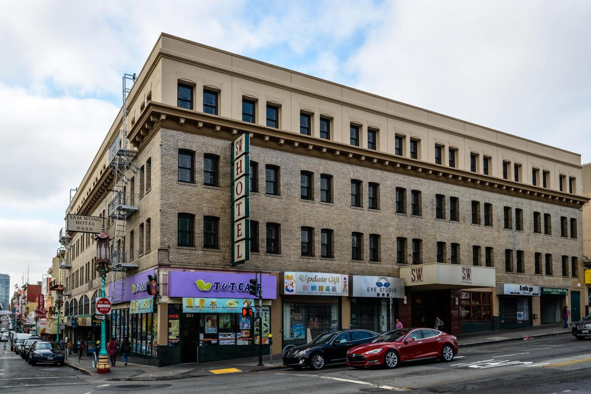 SW Hotel photo 42