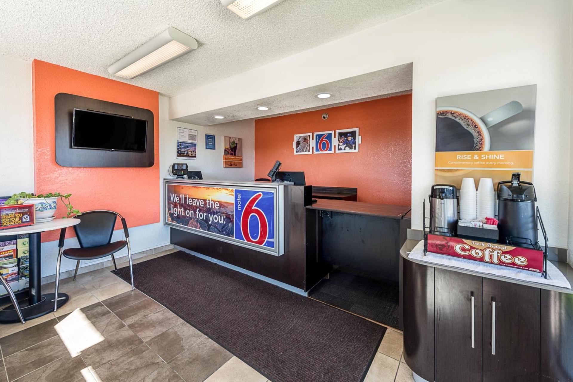 Motel 6-Sparks, NV - Airport - Sparks photo 47