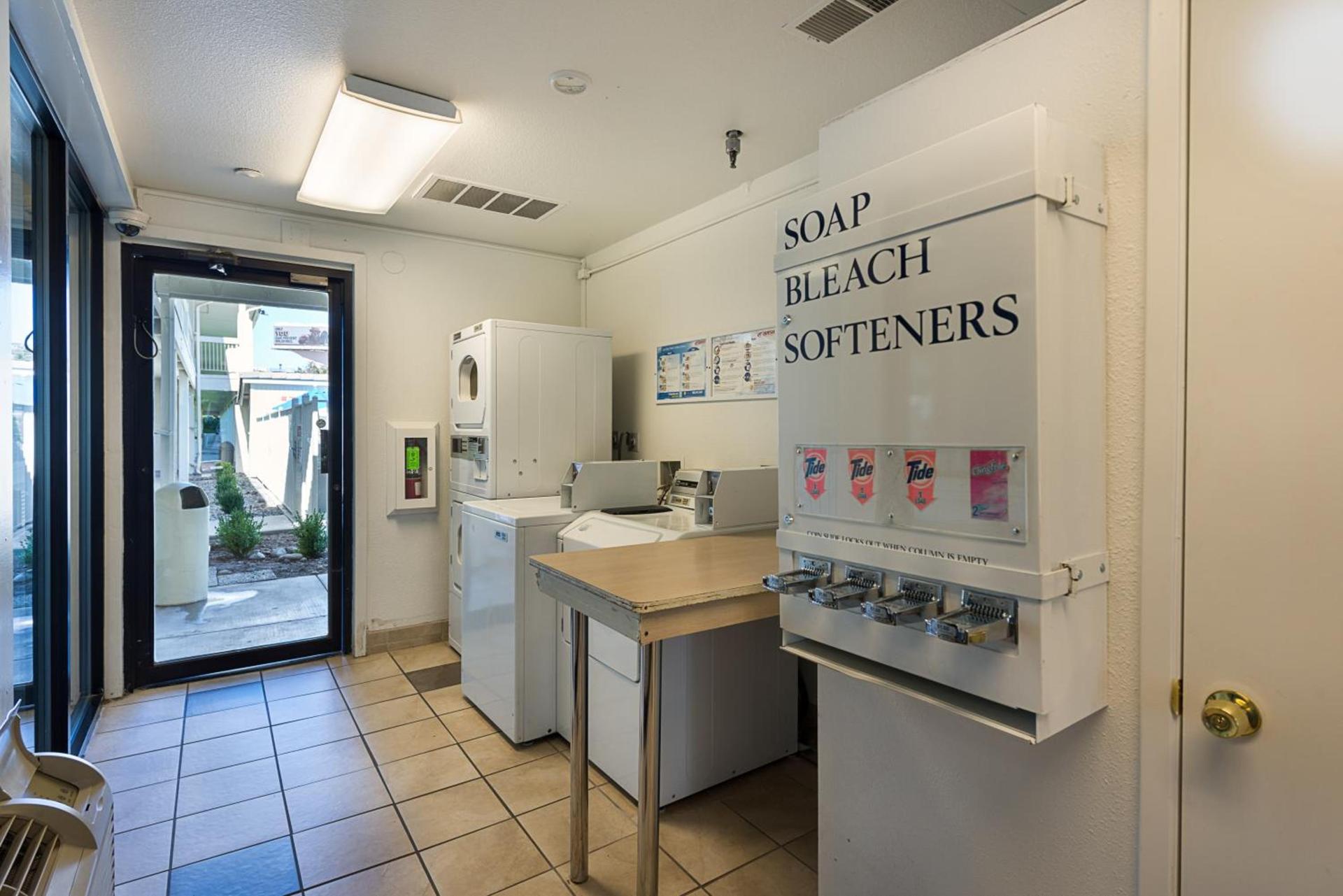 Motel 6-Sparks, NV - Airport - Sparks photo 62