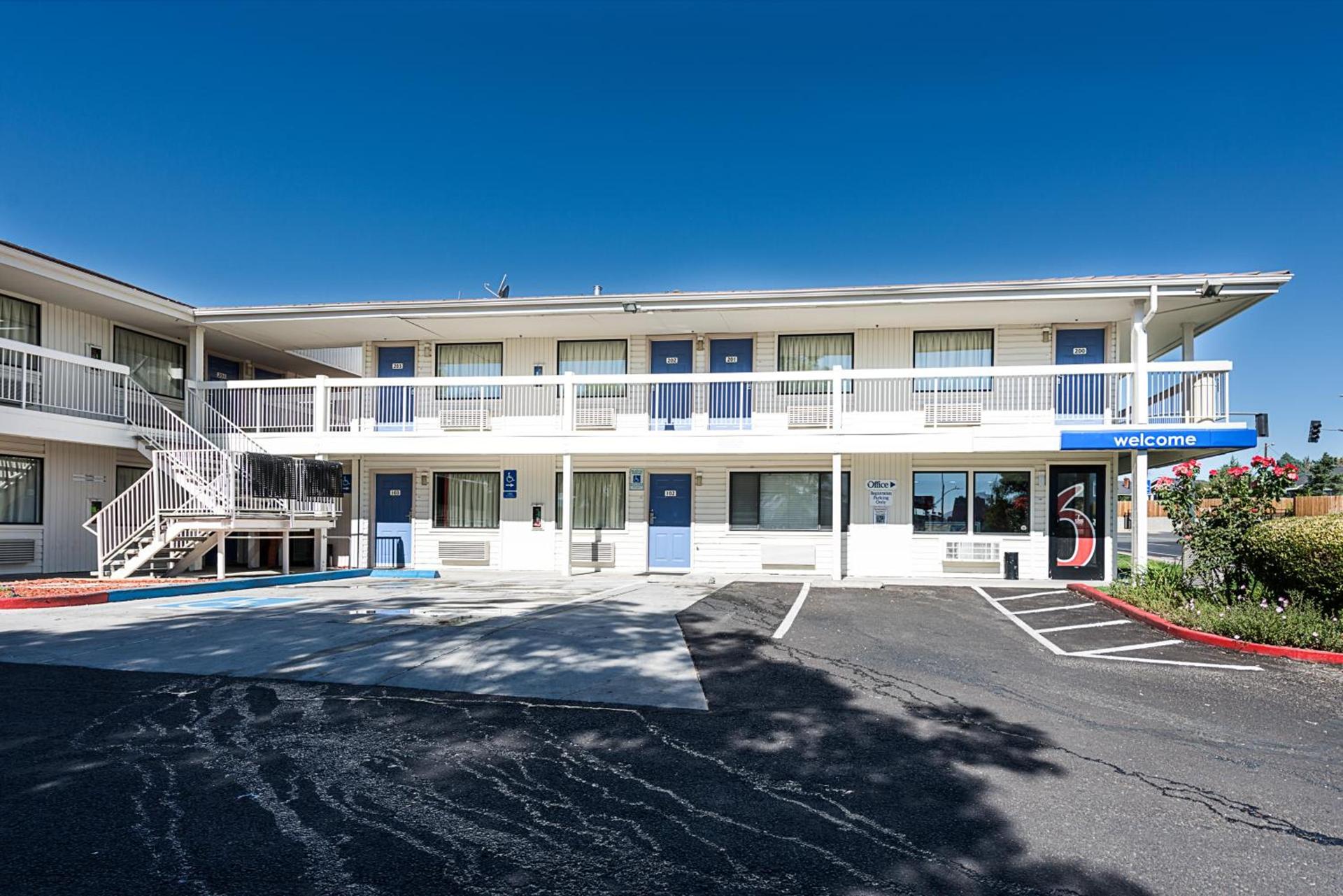Motel 6-Sparks, NV - Airport - Sparks photo 38