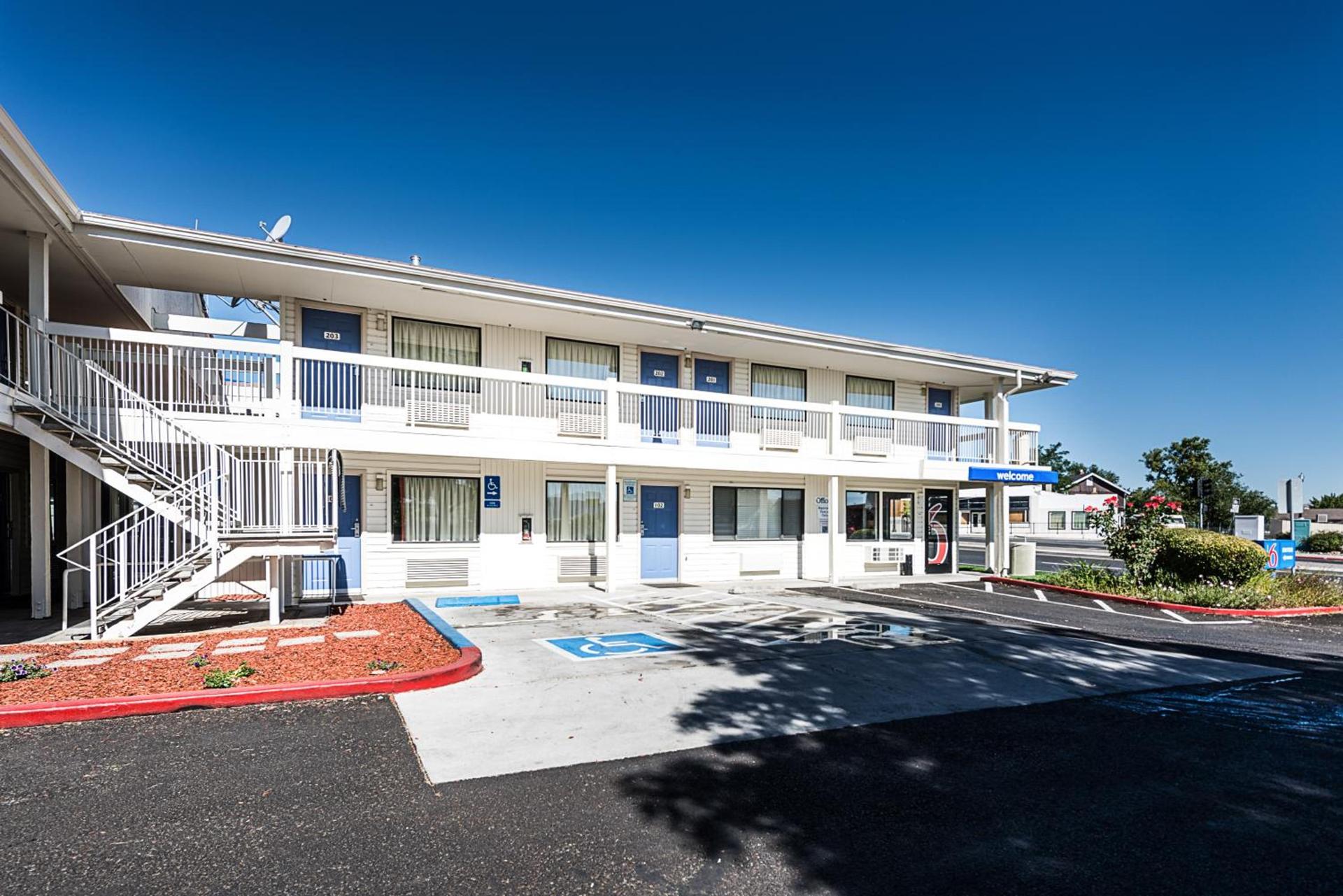 Motel 6-Sparks, NV - Airport - Sparks photo 37