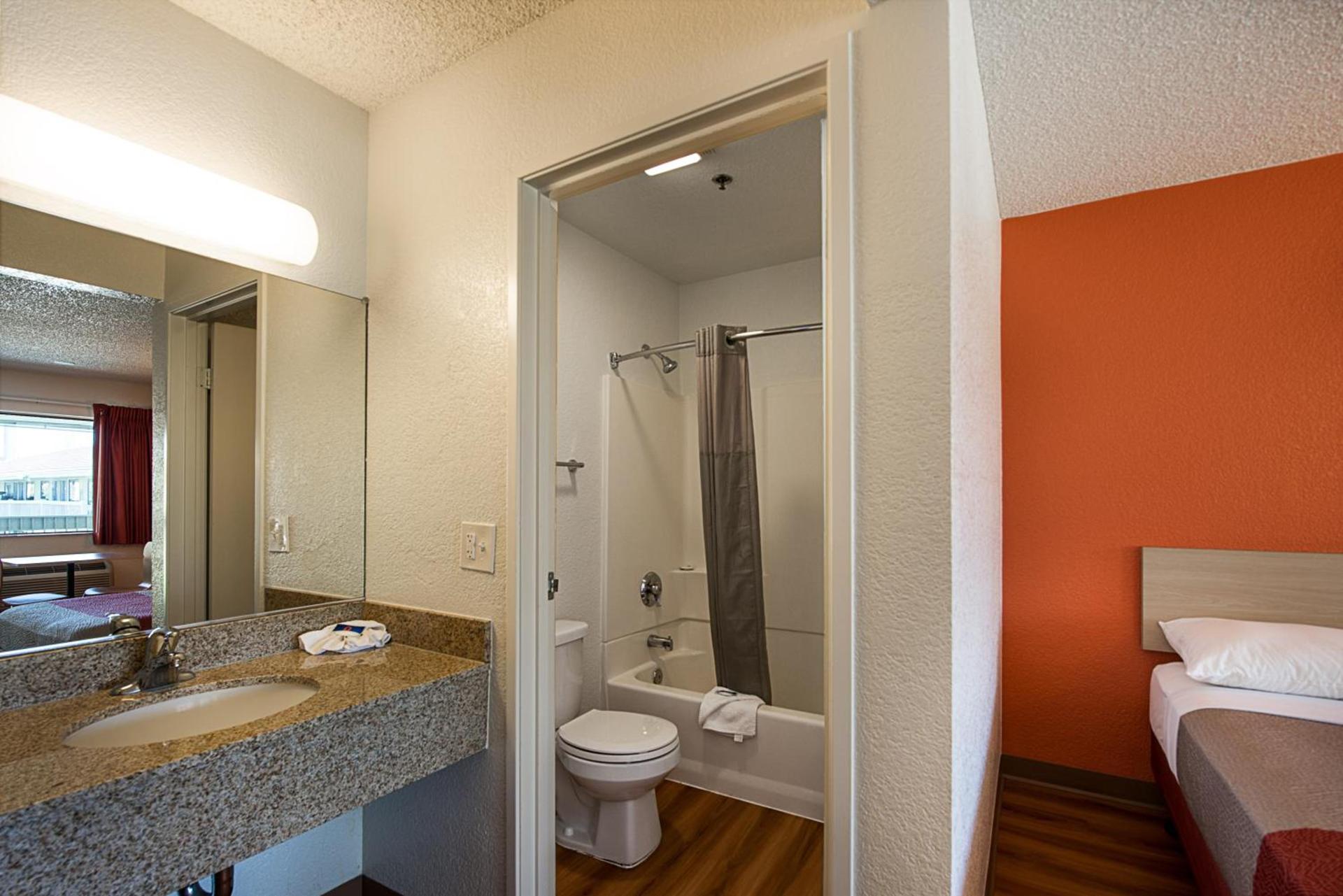Motel 6-Sparks, NV - Airport - Sparks photo 56