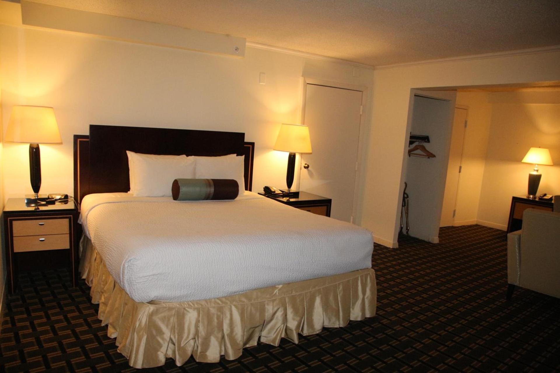 Bedford Plaza Hotel - Boston photo 15