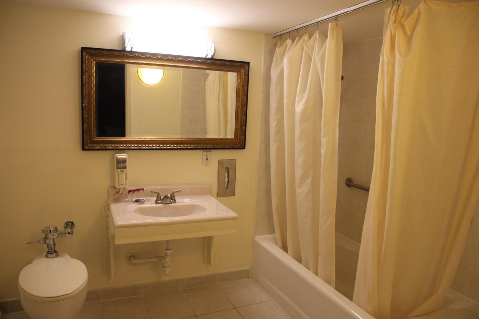 Bedford Plaza Hotel - Boston photo 50