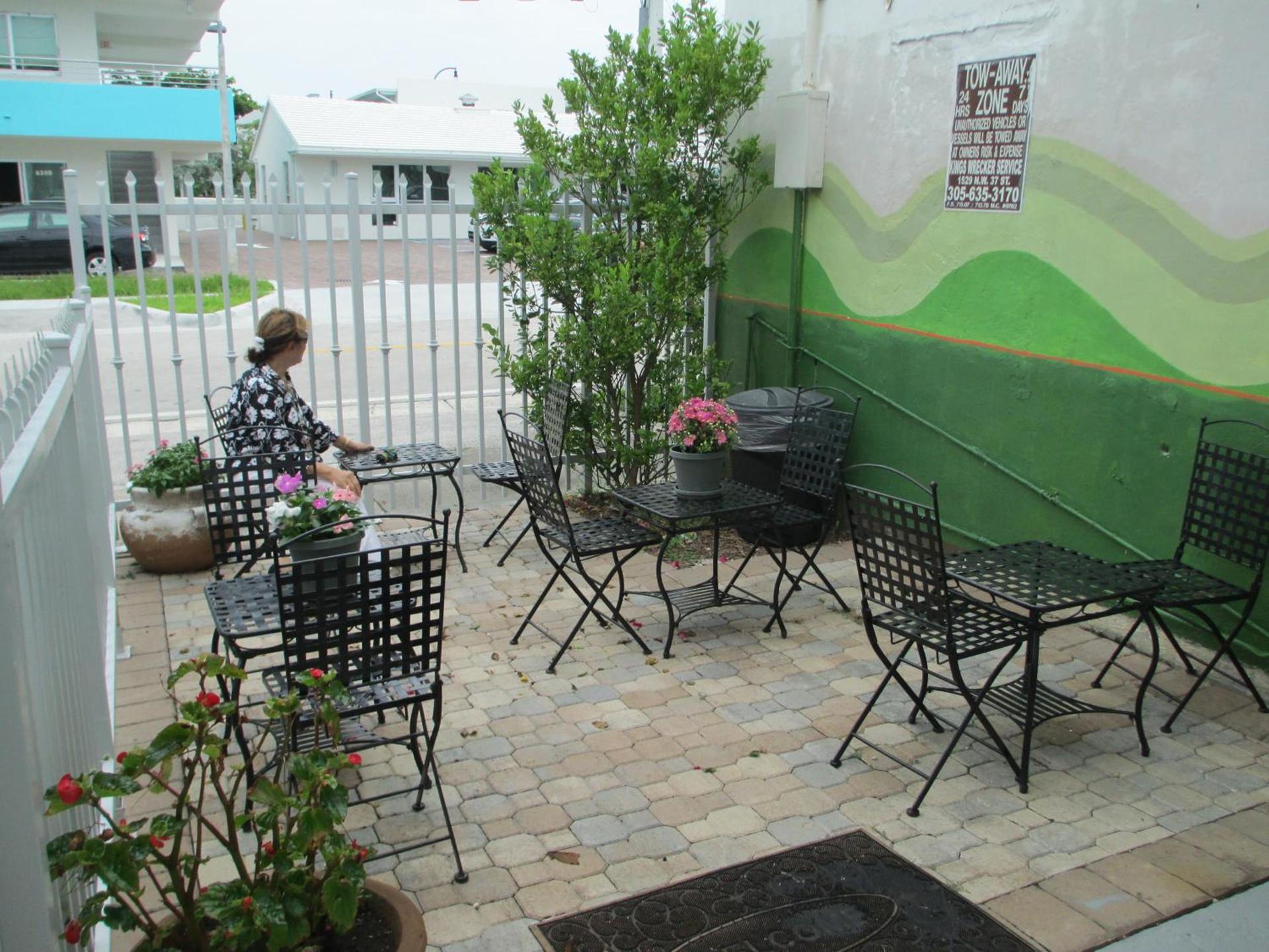 Shalimar Motel photo 22