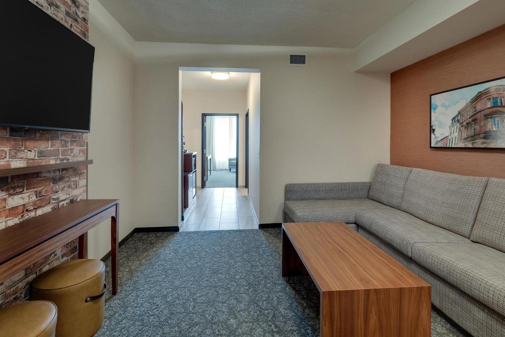 Drury Plaza Hotel Tampa Brandon photo 13