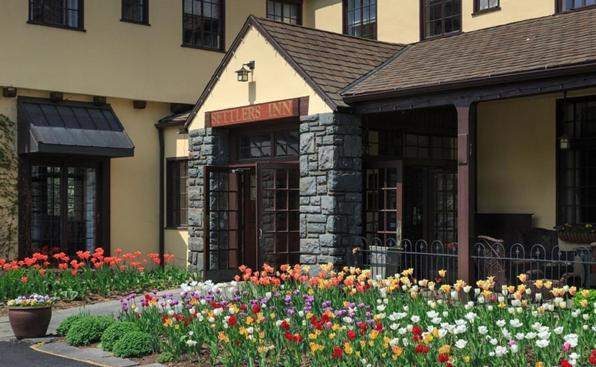 Settlers Inn photo 45
