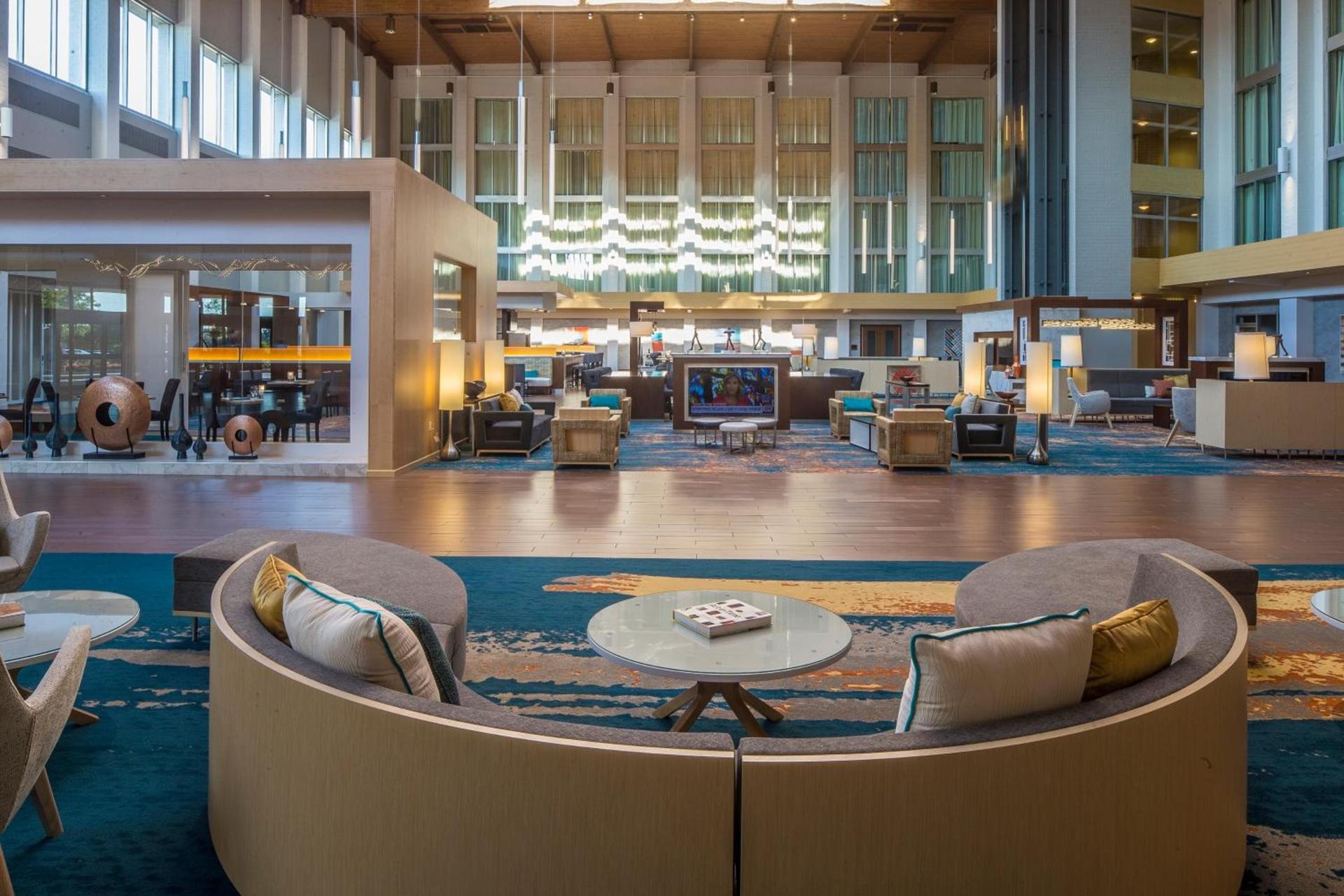 DoubleTree by Hilton Pittsburgh - Cranberry photo 2
