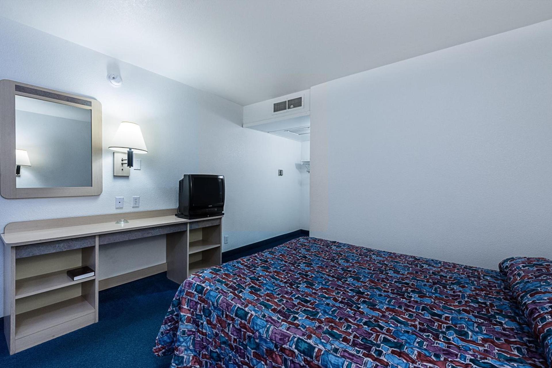 Park Inn by Radisson, Winnemucca photo 62