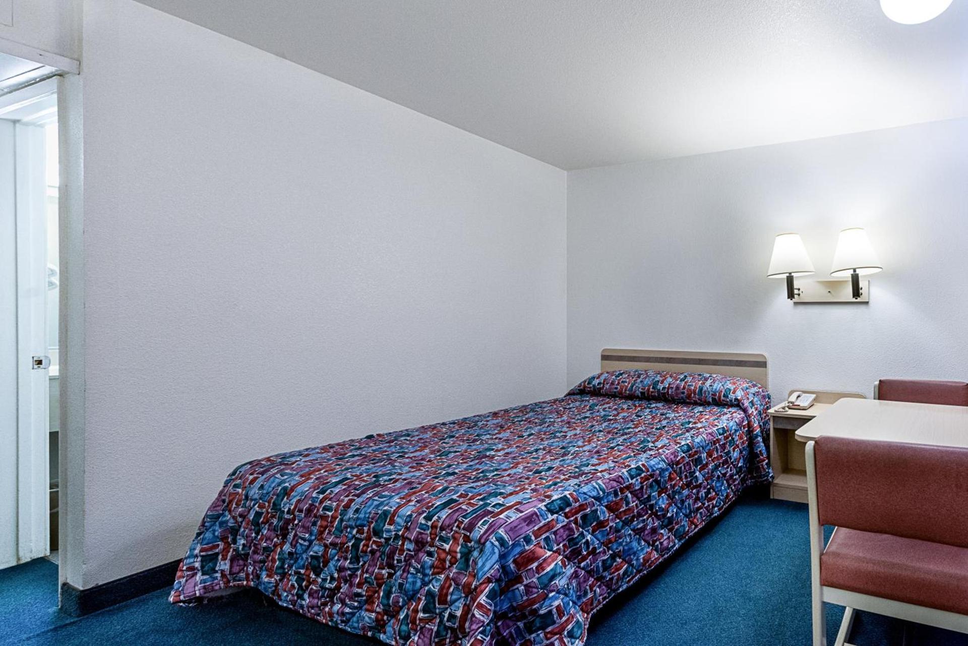 Park Inn by Radisson, Winnemucca photo 63
