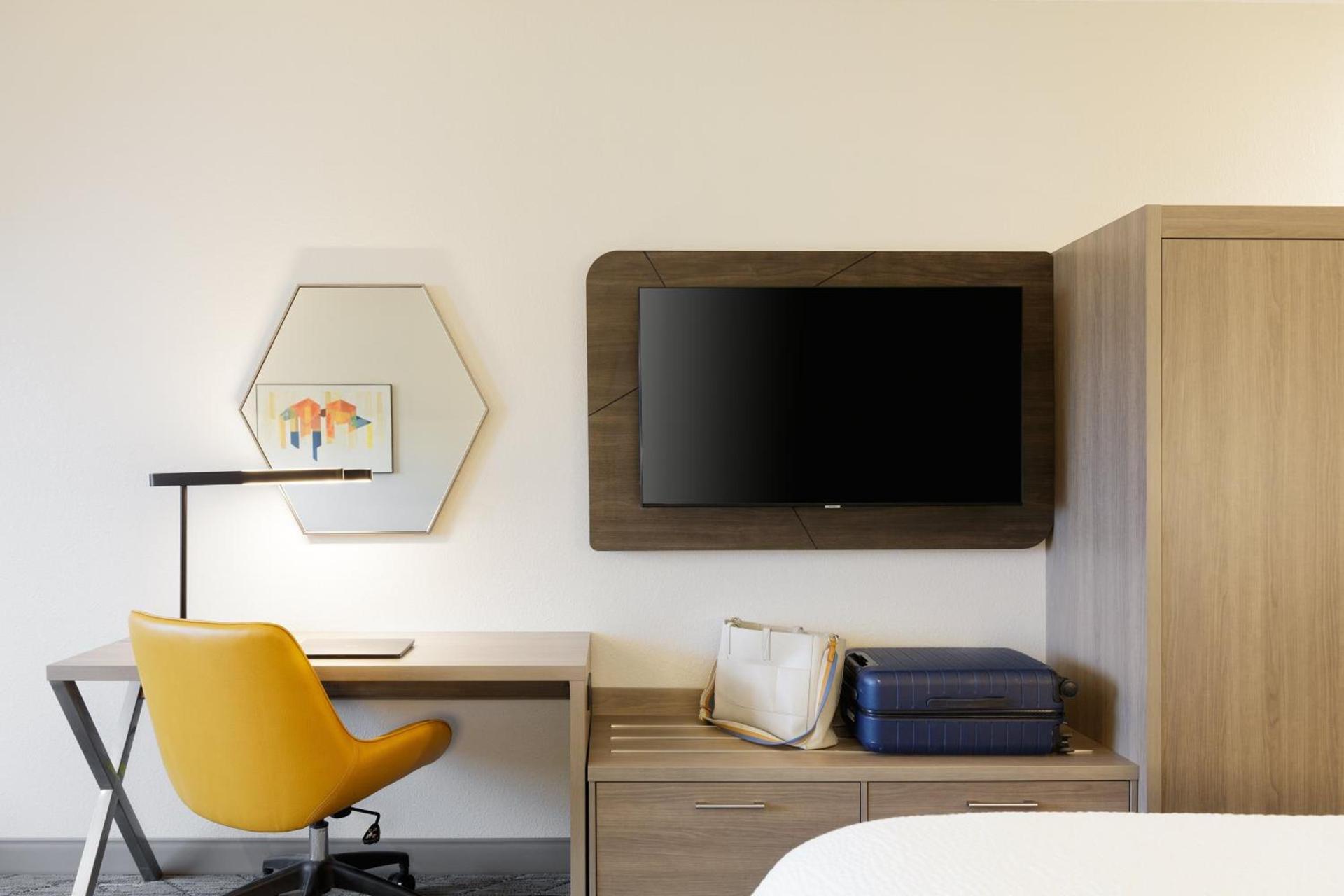 Holiday Inn Express & Suites Sheridan South by IHG photo 6