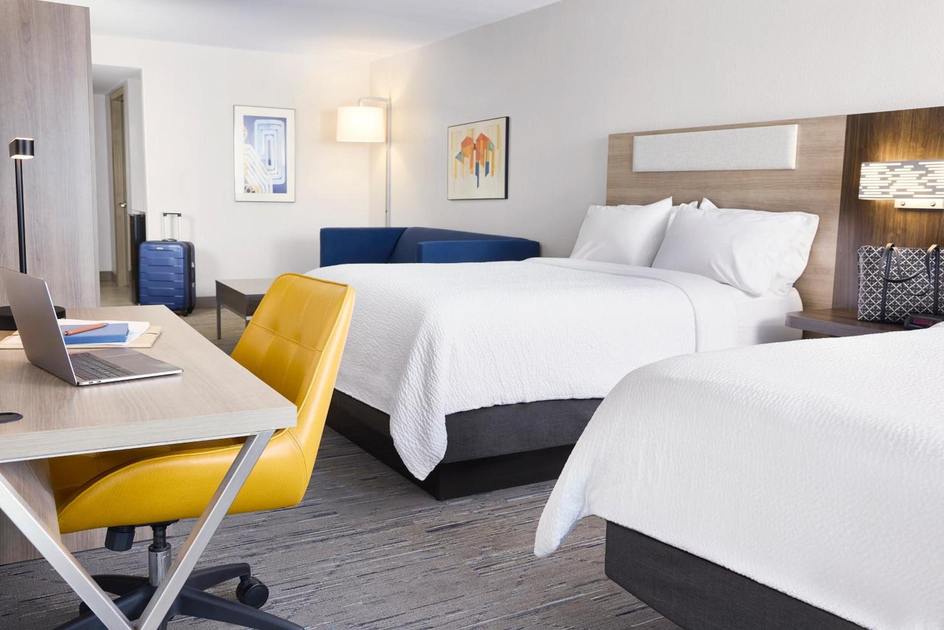 Holiday Inn Express & Suites Sheridan South by IHG photo 3