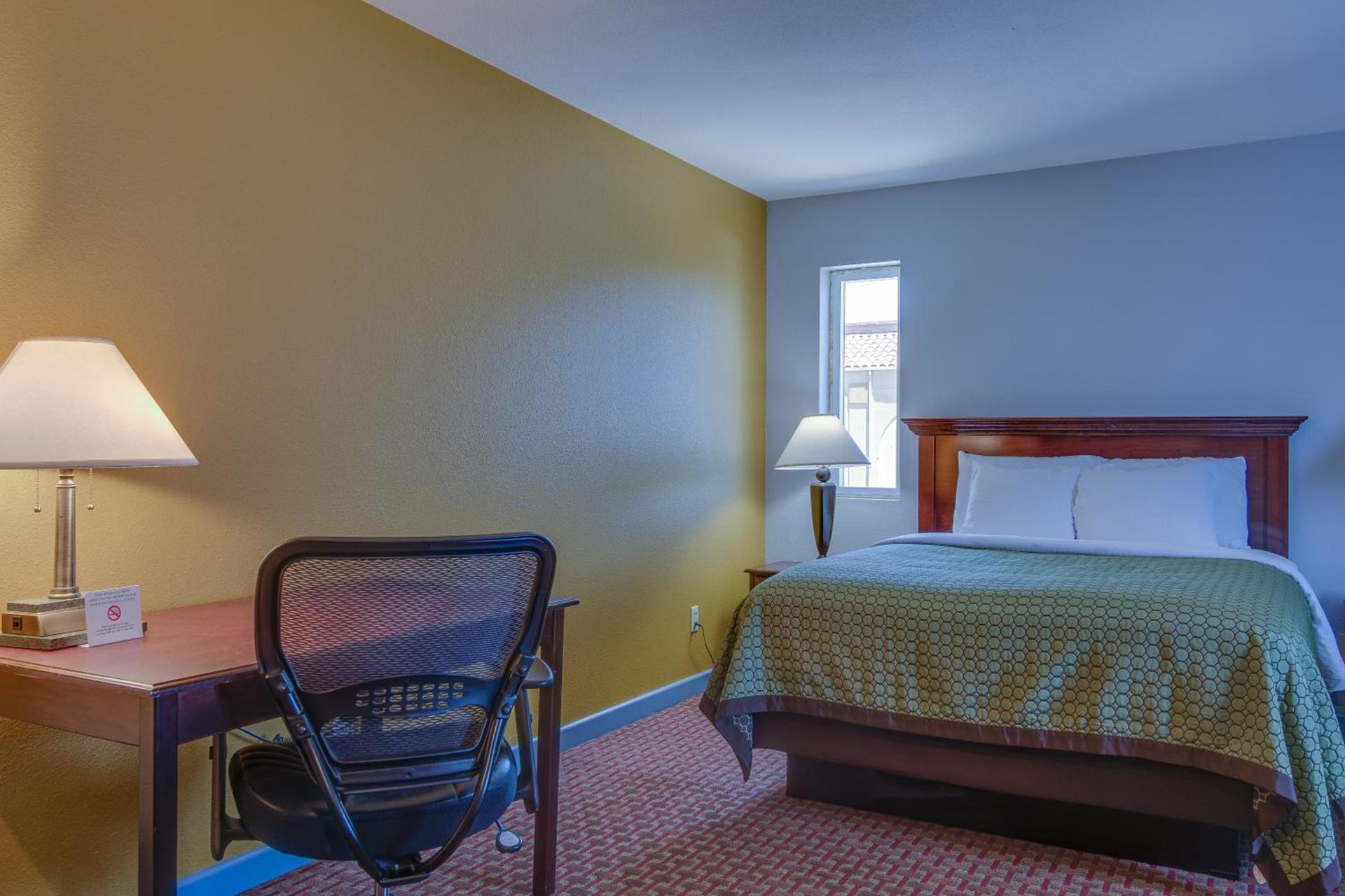 Vagabond Inn Executive Hayward photo 23