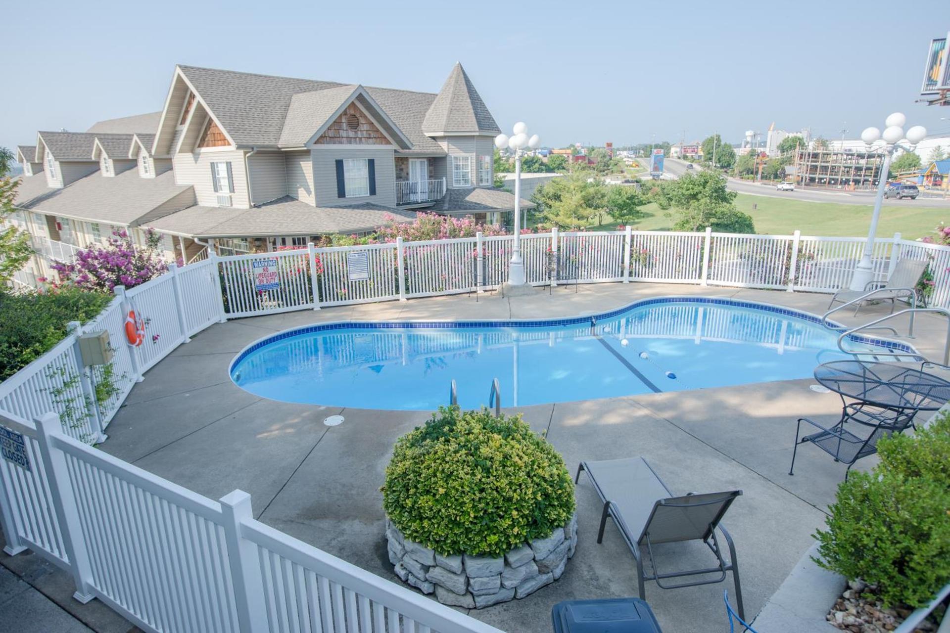 Gazebo Inn photo 31
