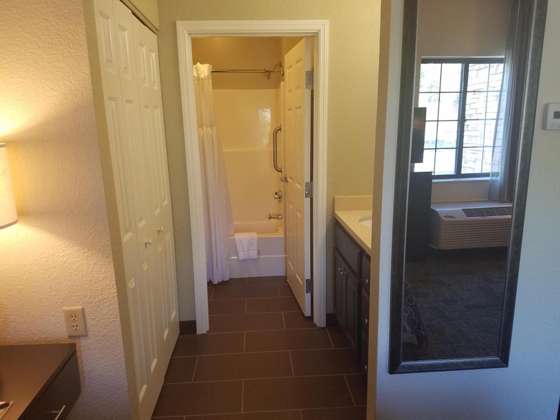 Staybridge Suites - Cincinnati North by IHG photo 8