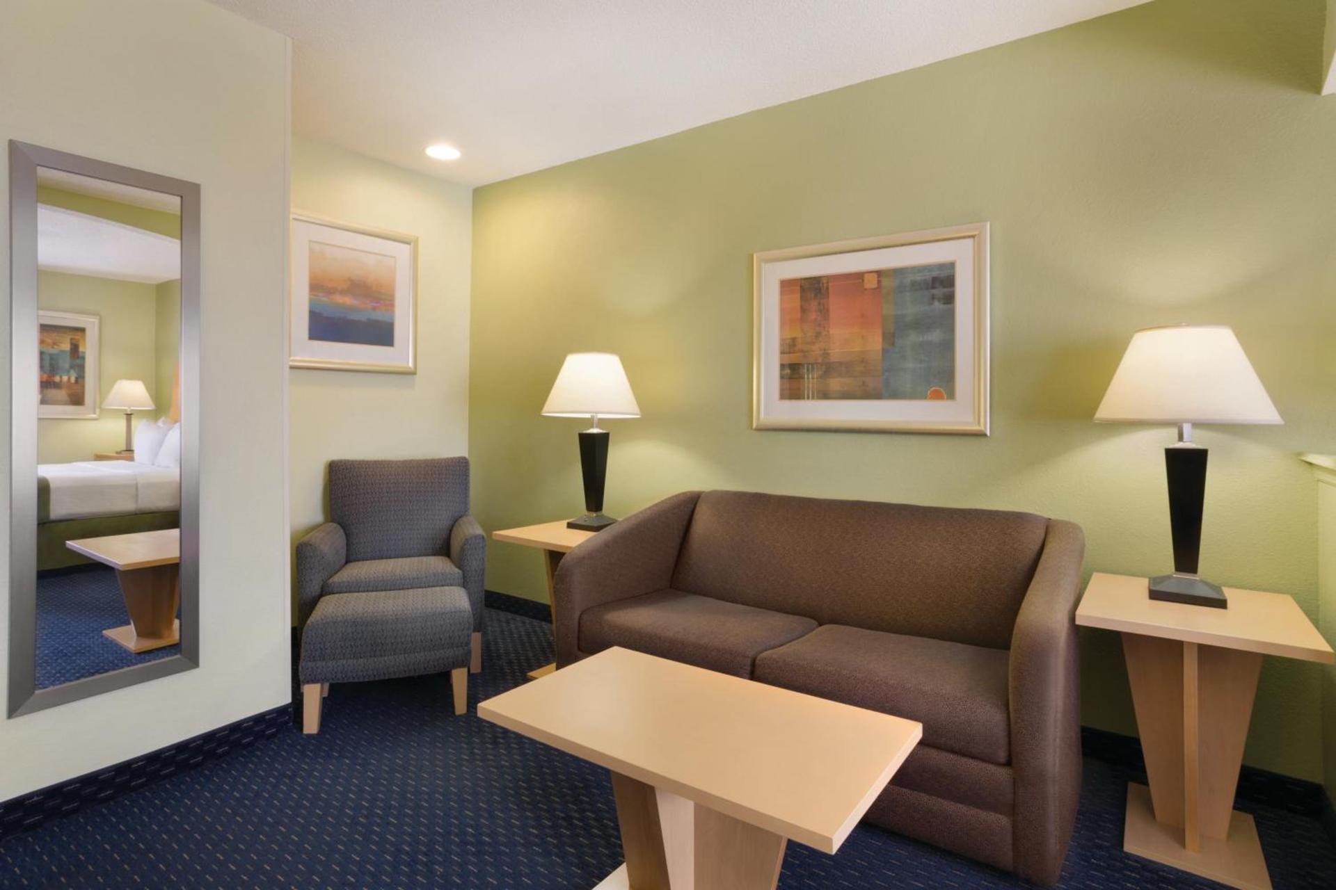 Park Inn by Radisson Albany photo 26