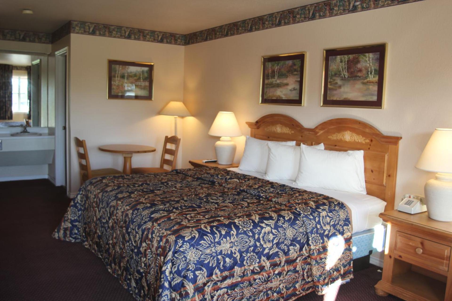 Lakeside inn & suites by OYO Mathis I 37 photo 16