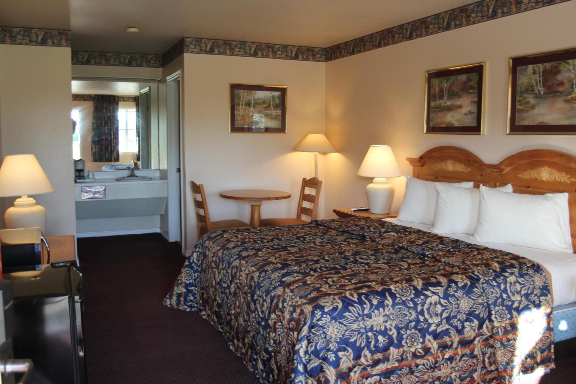 Lakeside inn & suites by OYO Mathis I 37 photo 12