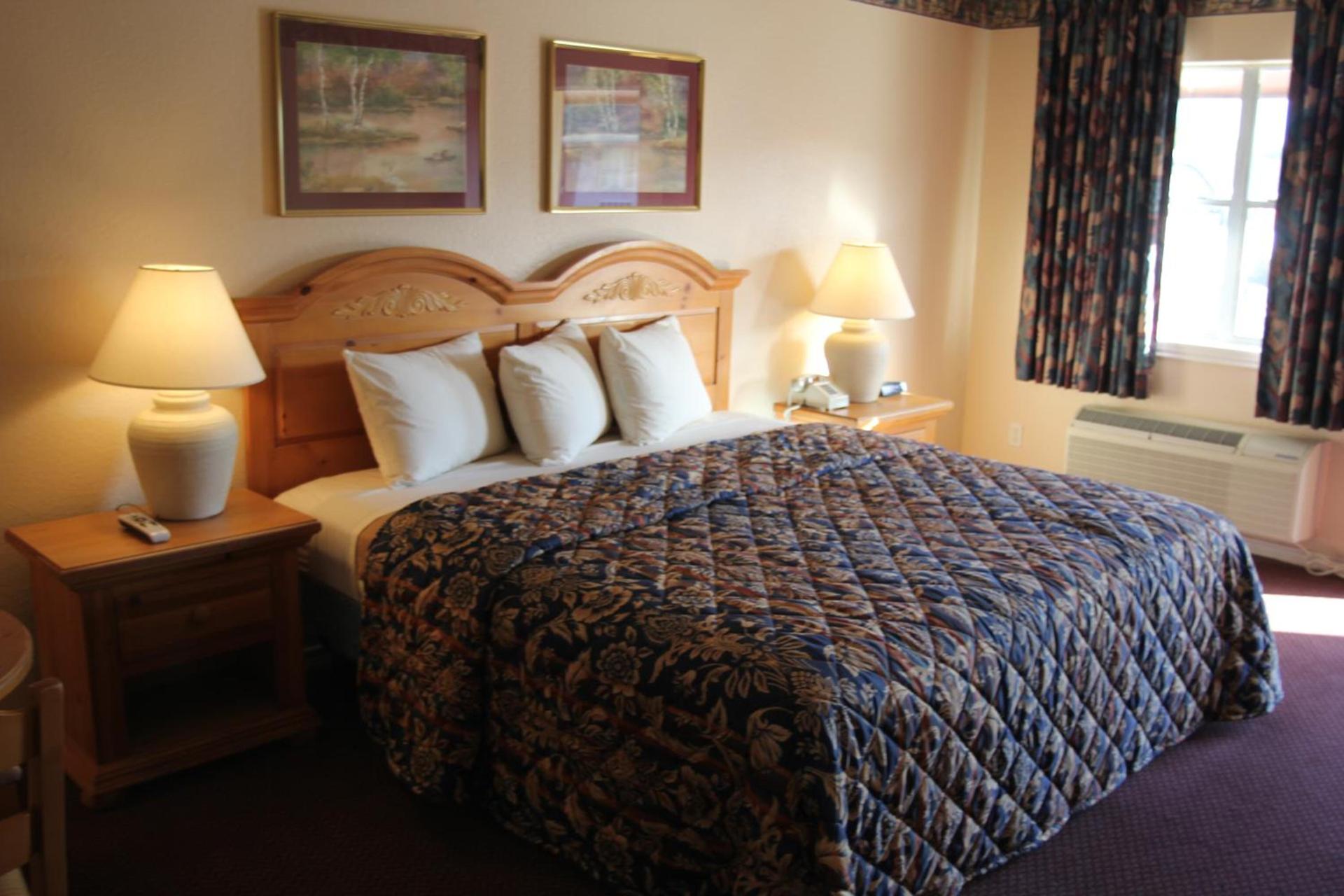 Lakeside inn & suites by OYO Mathis I 37 photo 24