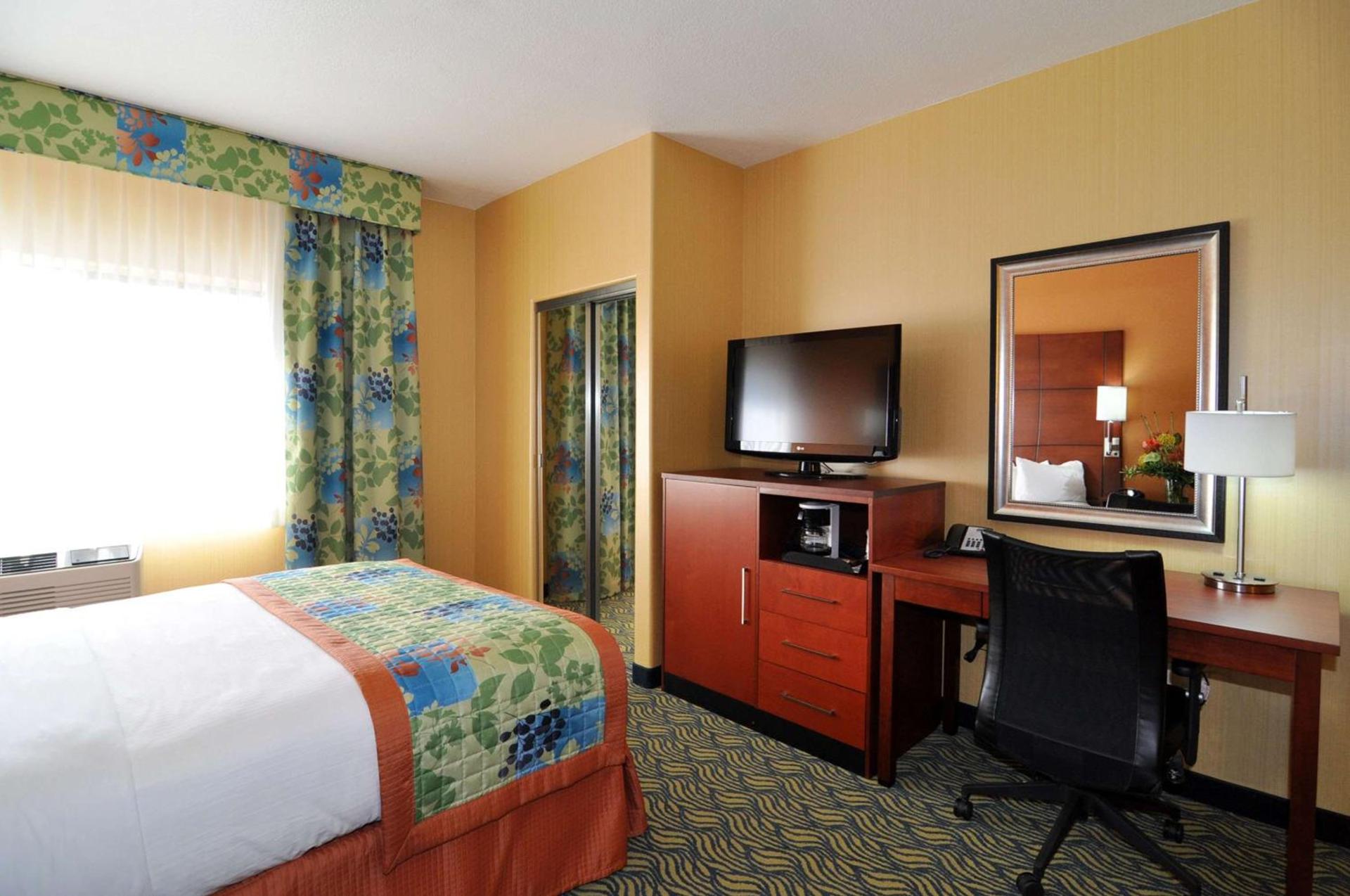 Best Western PLUS Fresno Inn photo 22