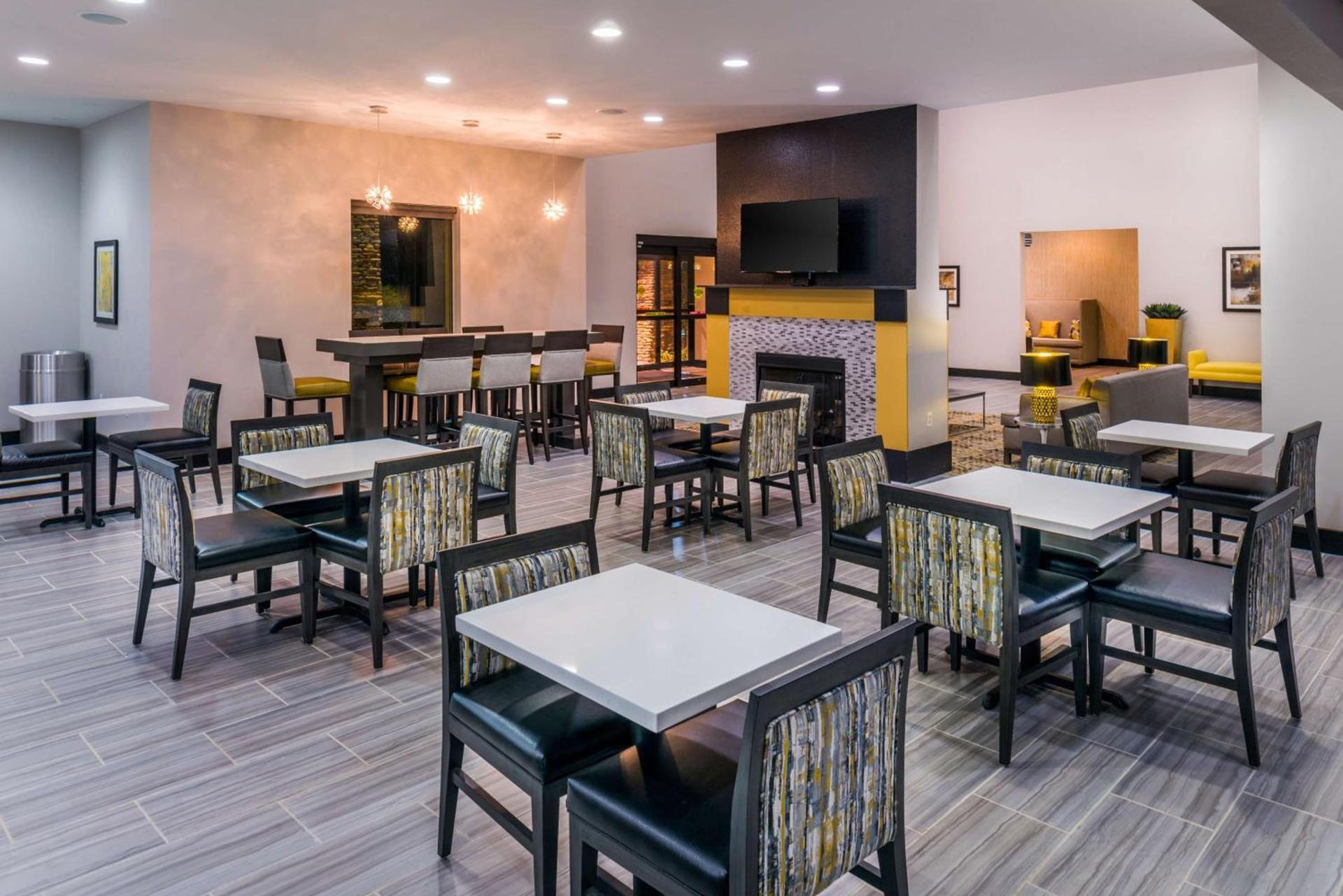 Best Western Plus Regency Park photo 43